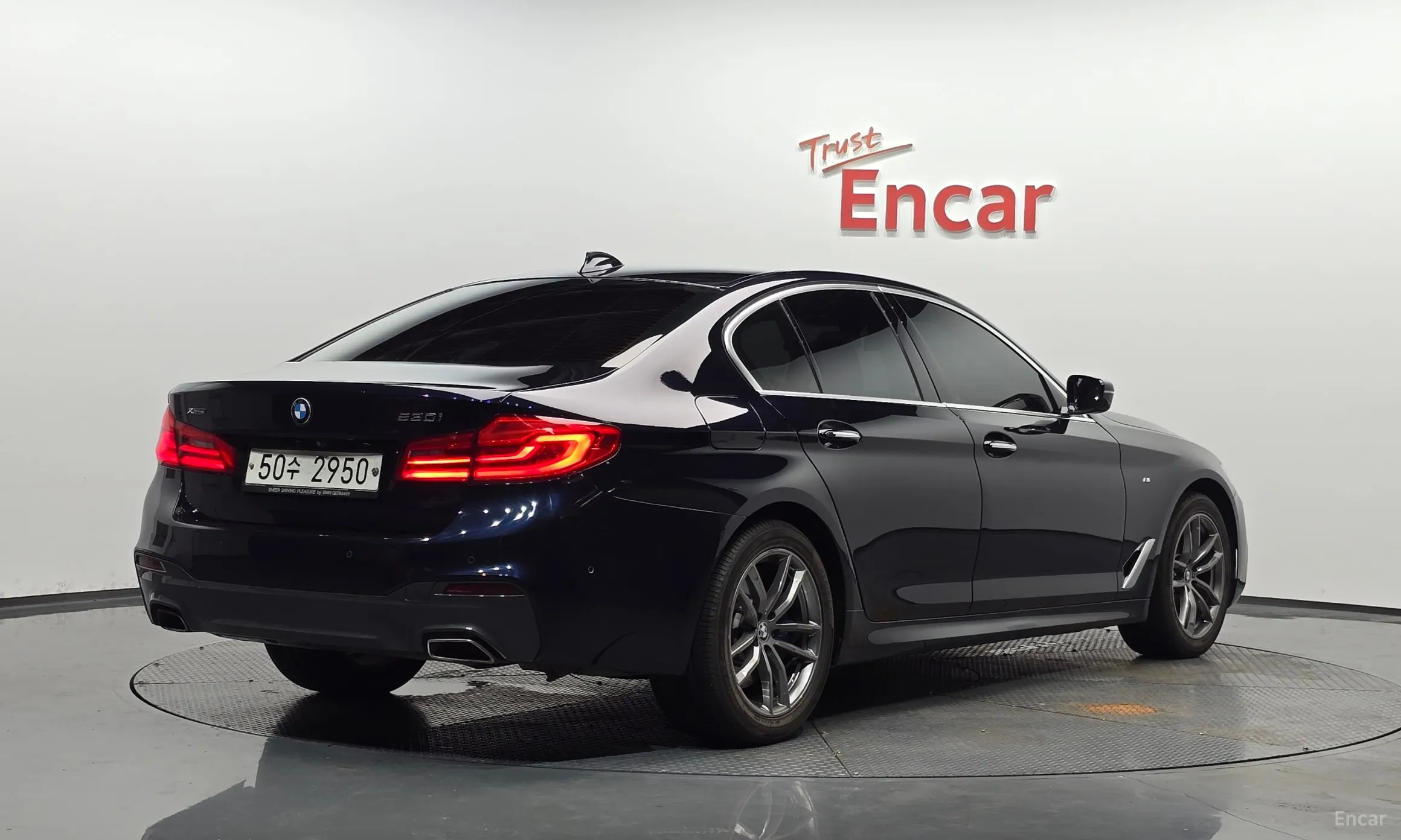BMW 5 Series (G30)
