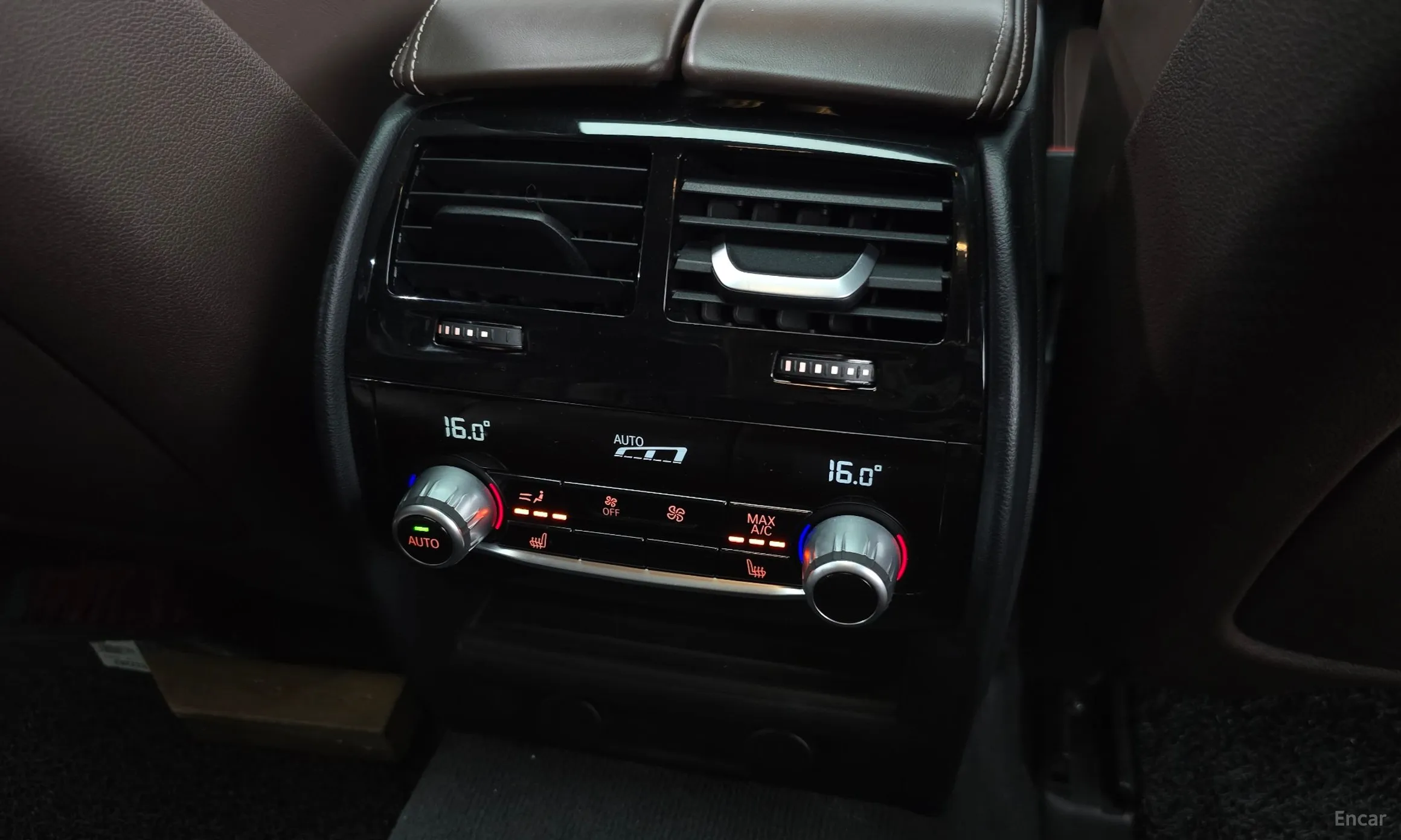 BMW 5 Series (G30) превью 19