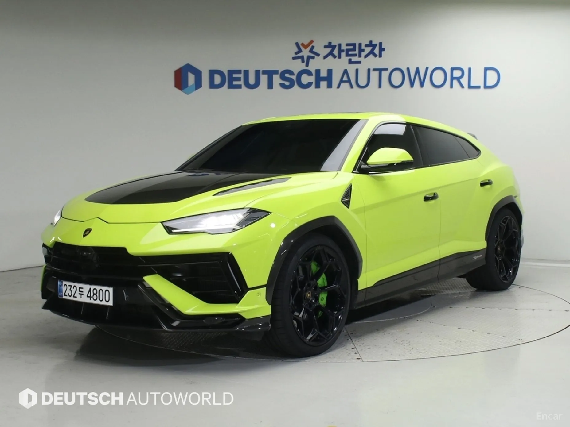 Lamborghini Urus превью 3
