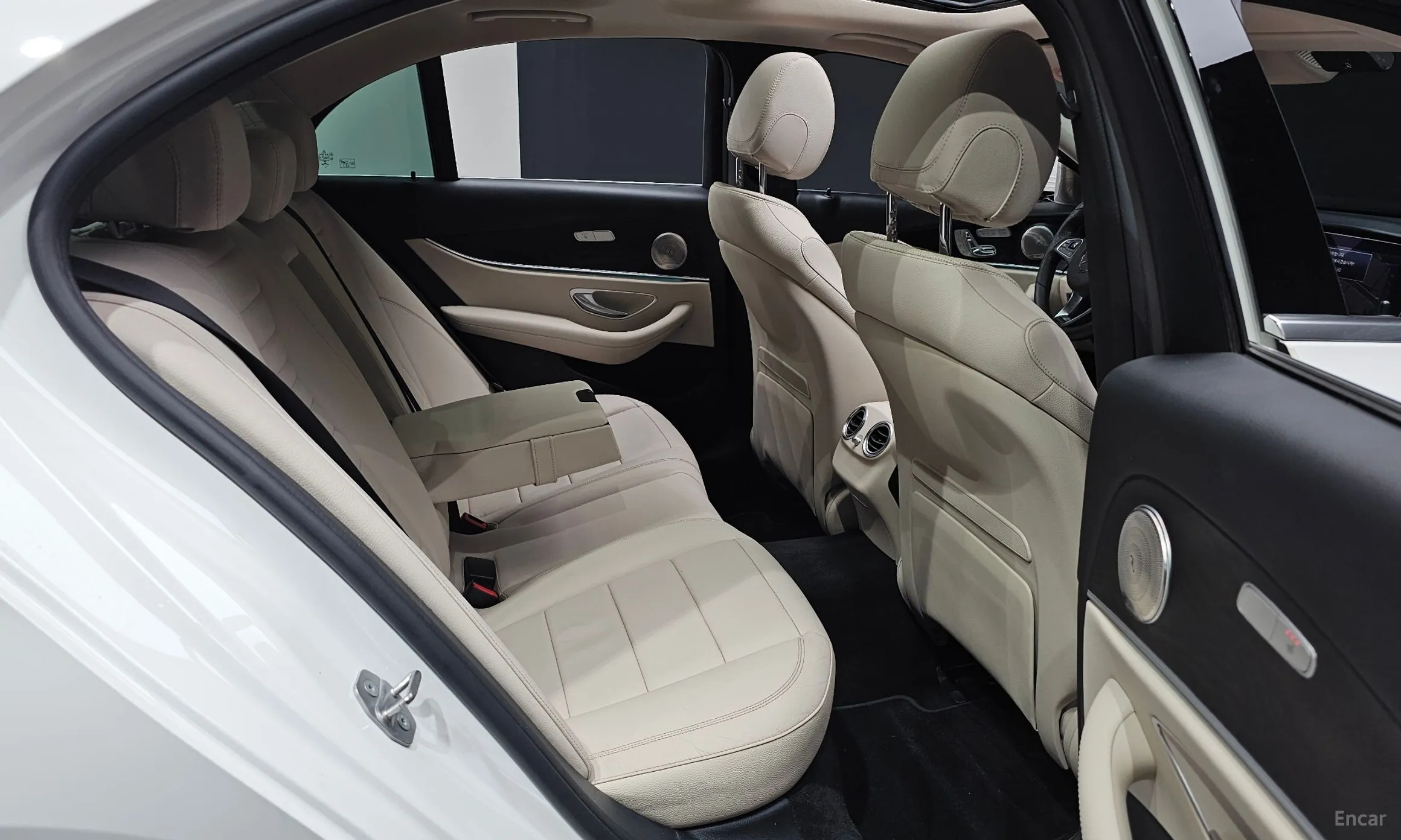 Mercedes Benz E-Class W213 превью 12