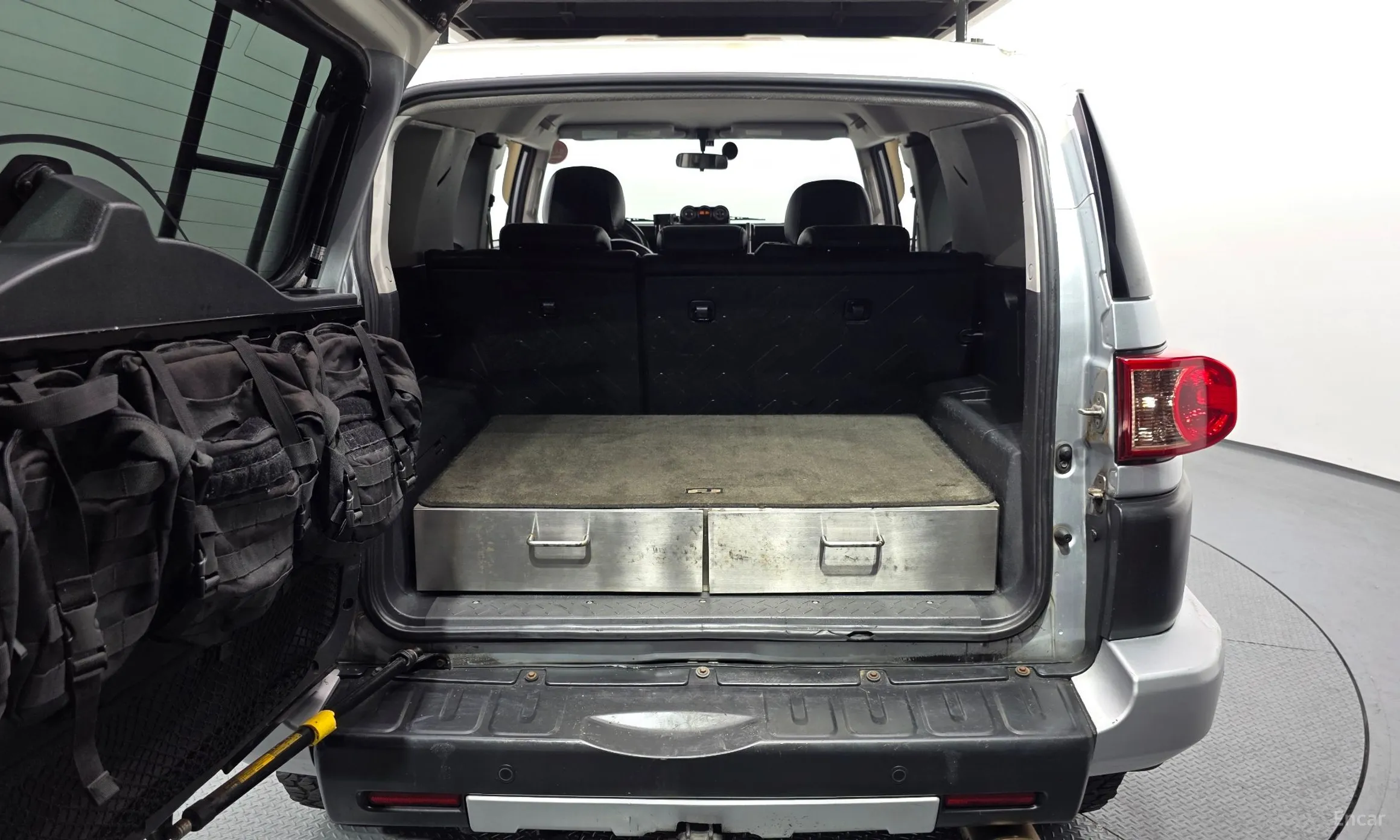 Toyota FJ Cruiser превью 16