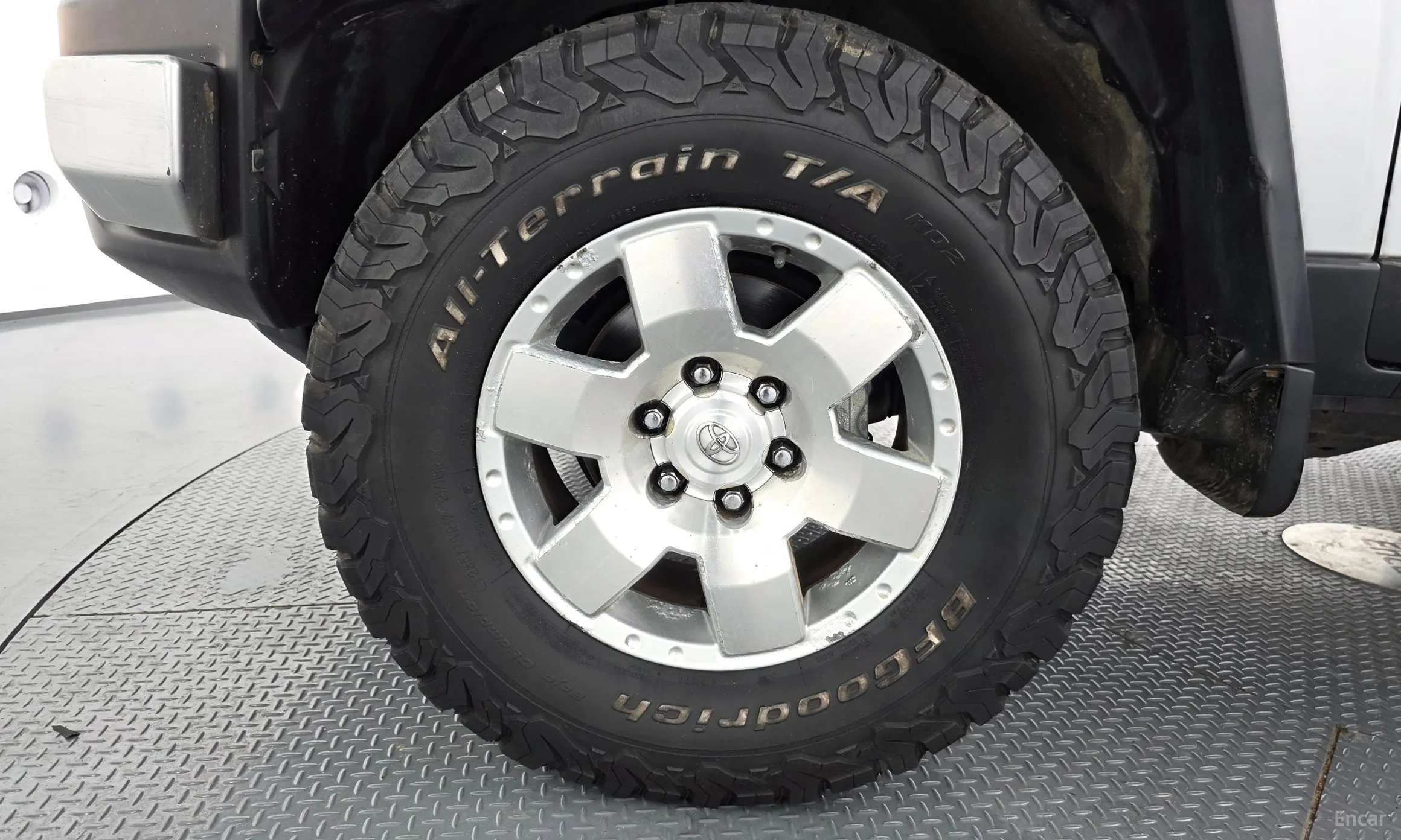 Toyota FJ Cruiser превью 6