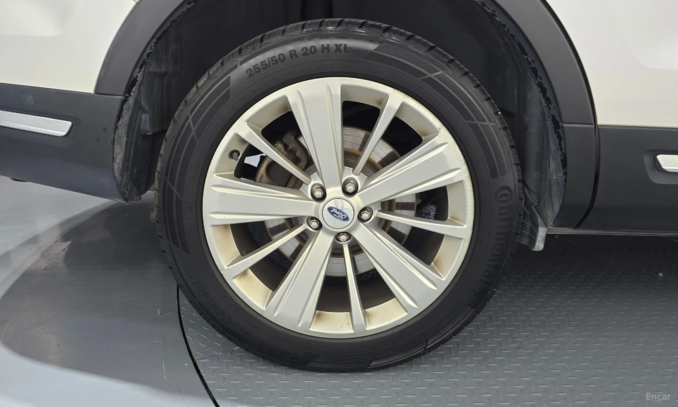 Ford Explorer превью 5