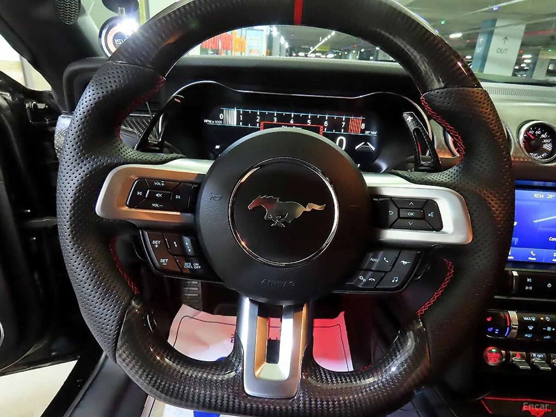 Ford Mustang превью 12
