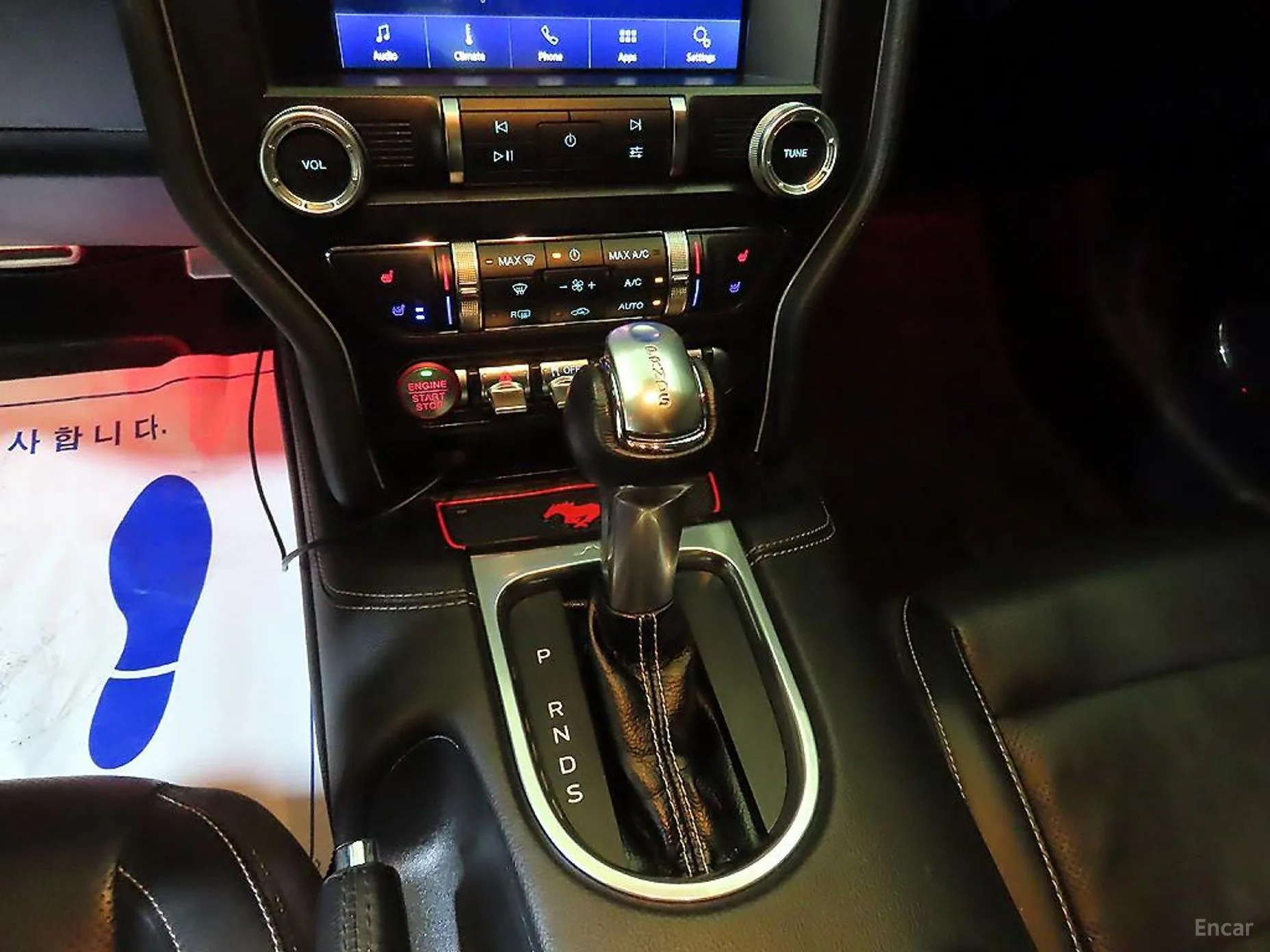 Ford Mustang превью 16