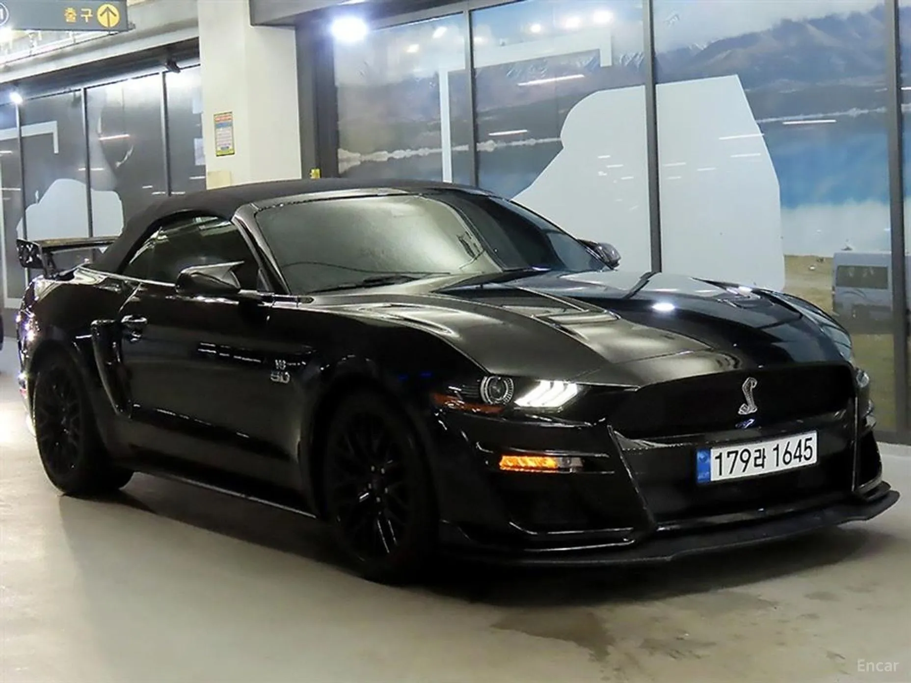 Ford Mustang превью 6
