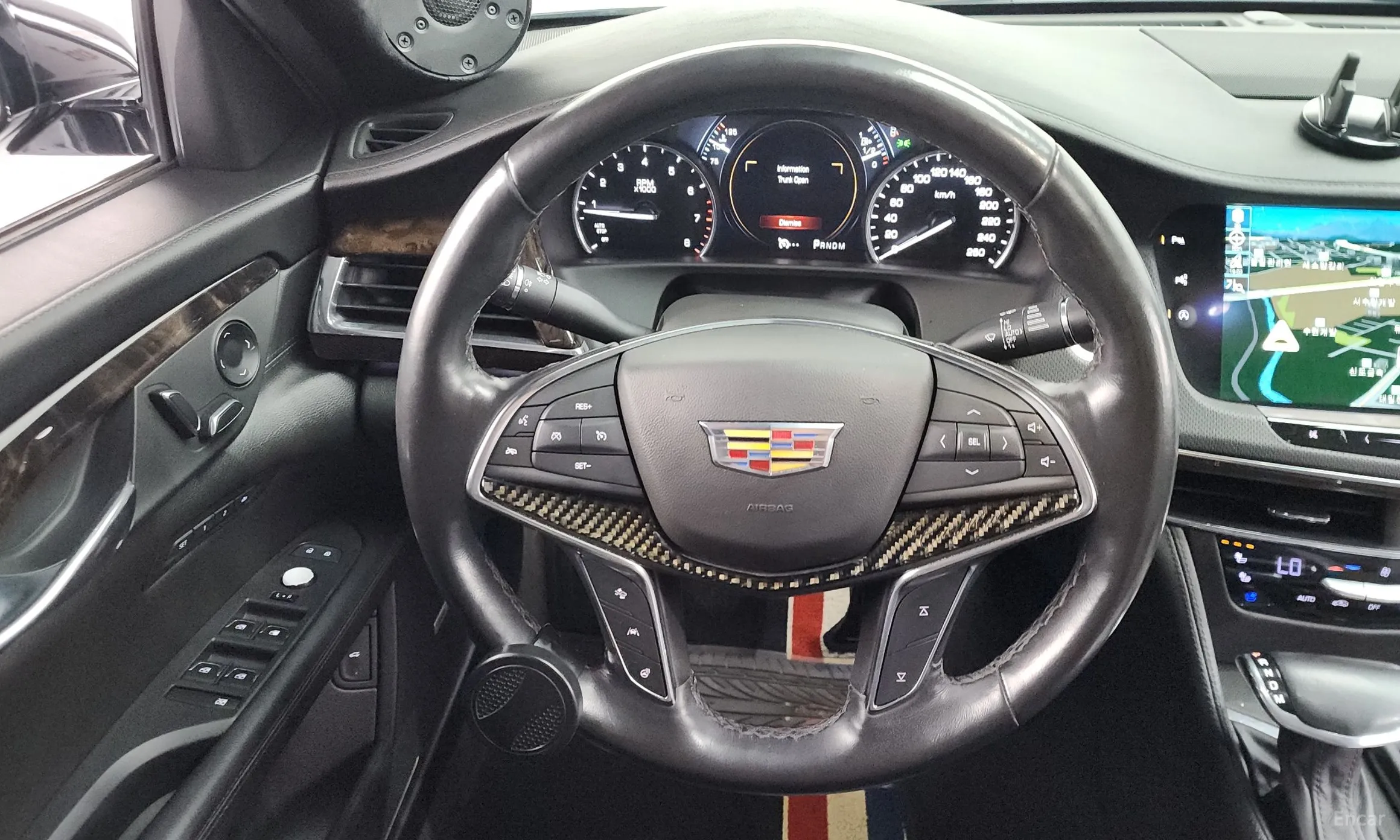 Cadillac CT6 превью 14