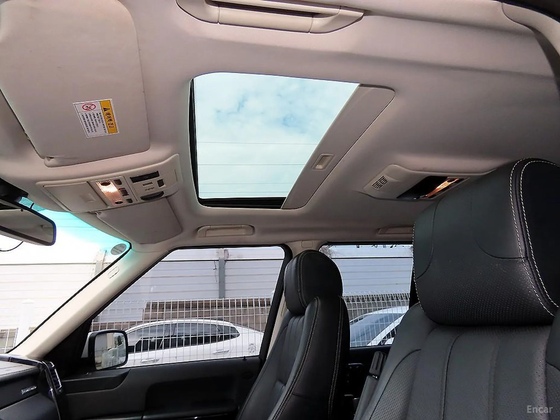Land Rover Range Rover превью 16