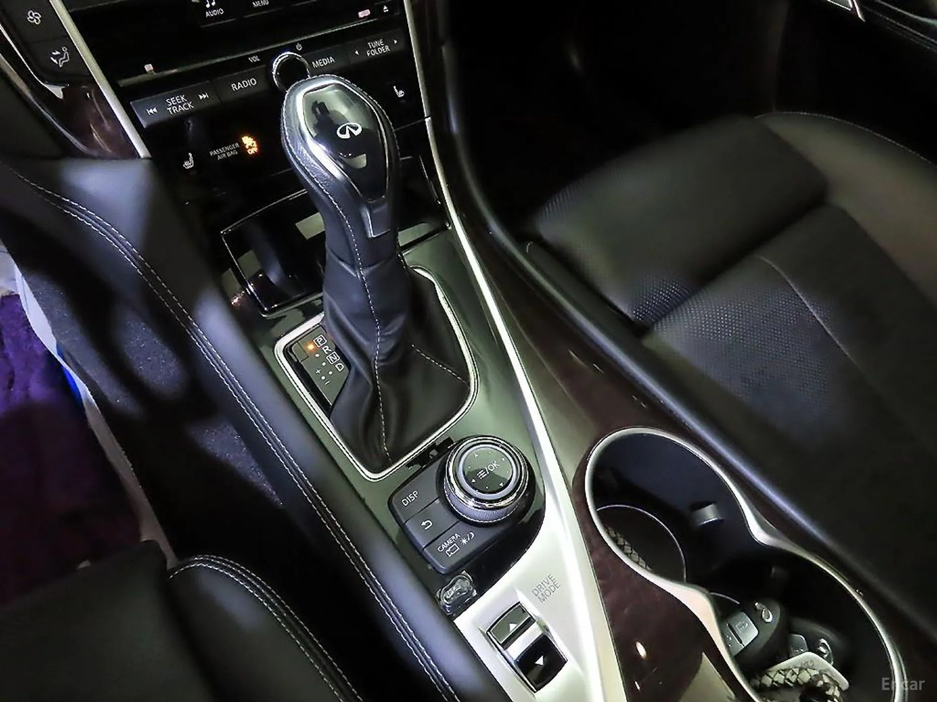 Infiniti Q50 превью 12