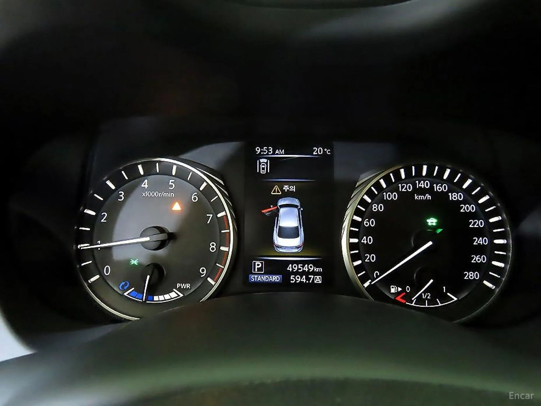 Infiniti Q50 превью 9