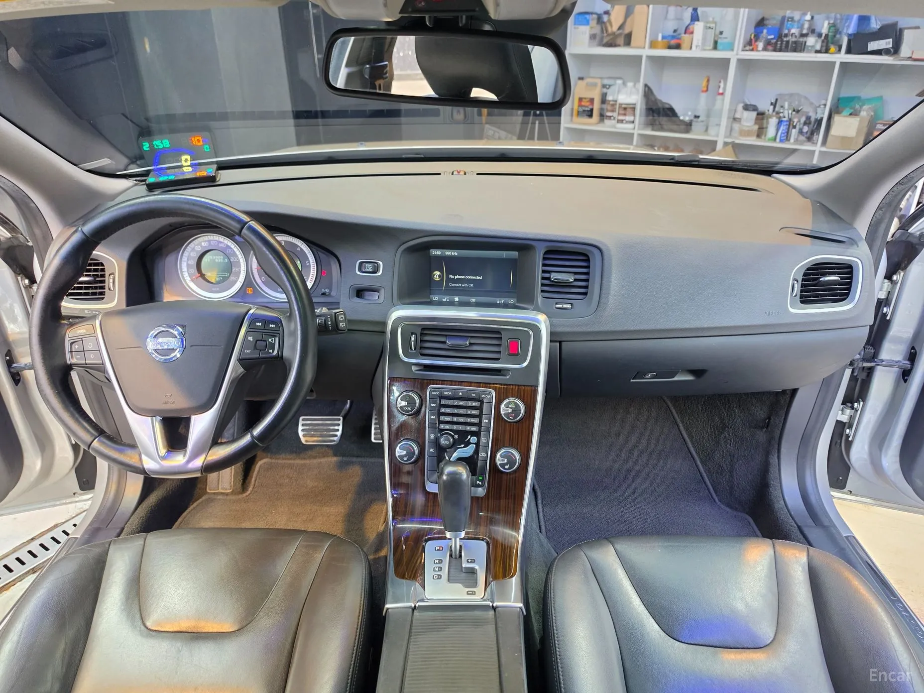 Volvo V60 превью 9