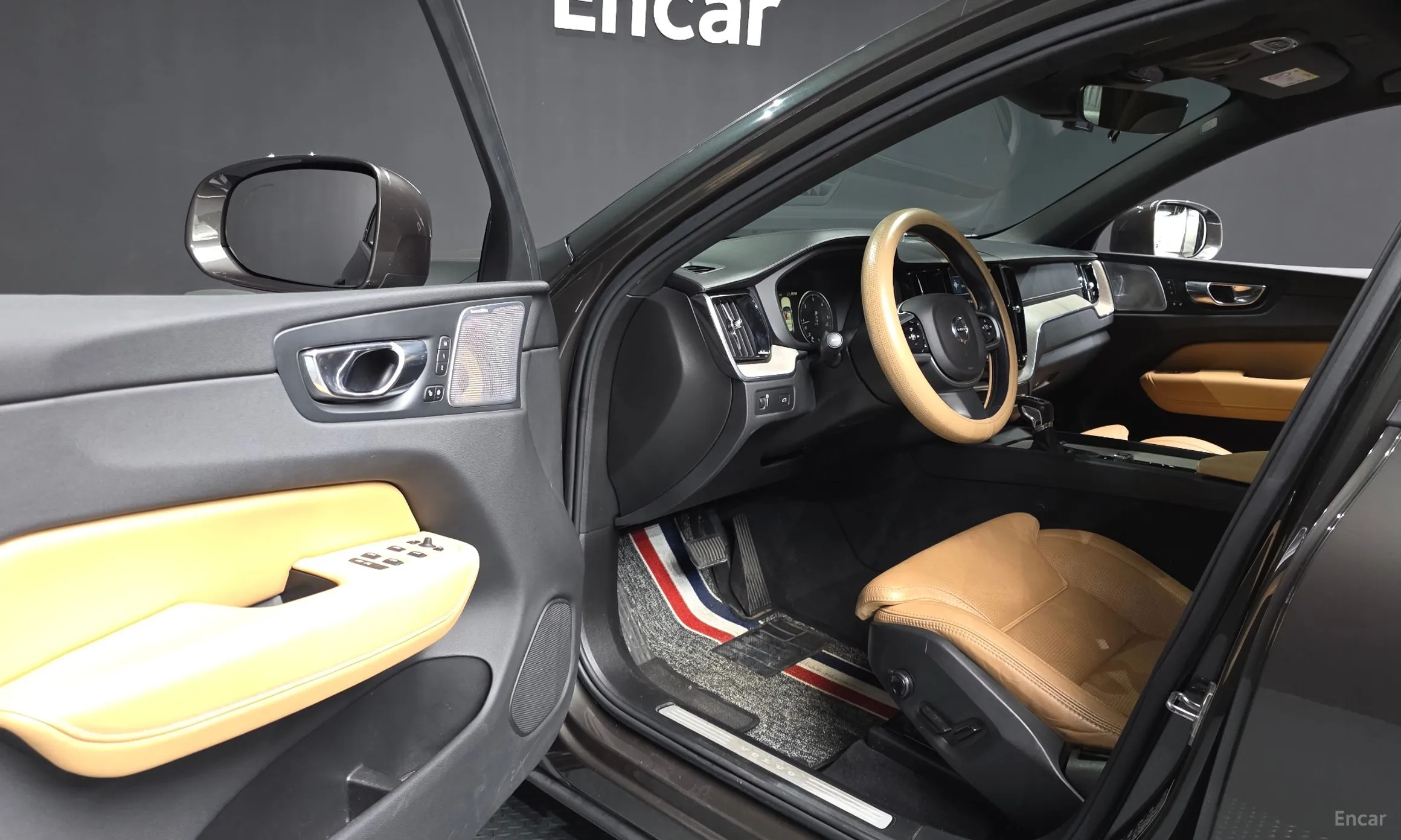 Volvo XC60 Gen 2 превью 10