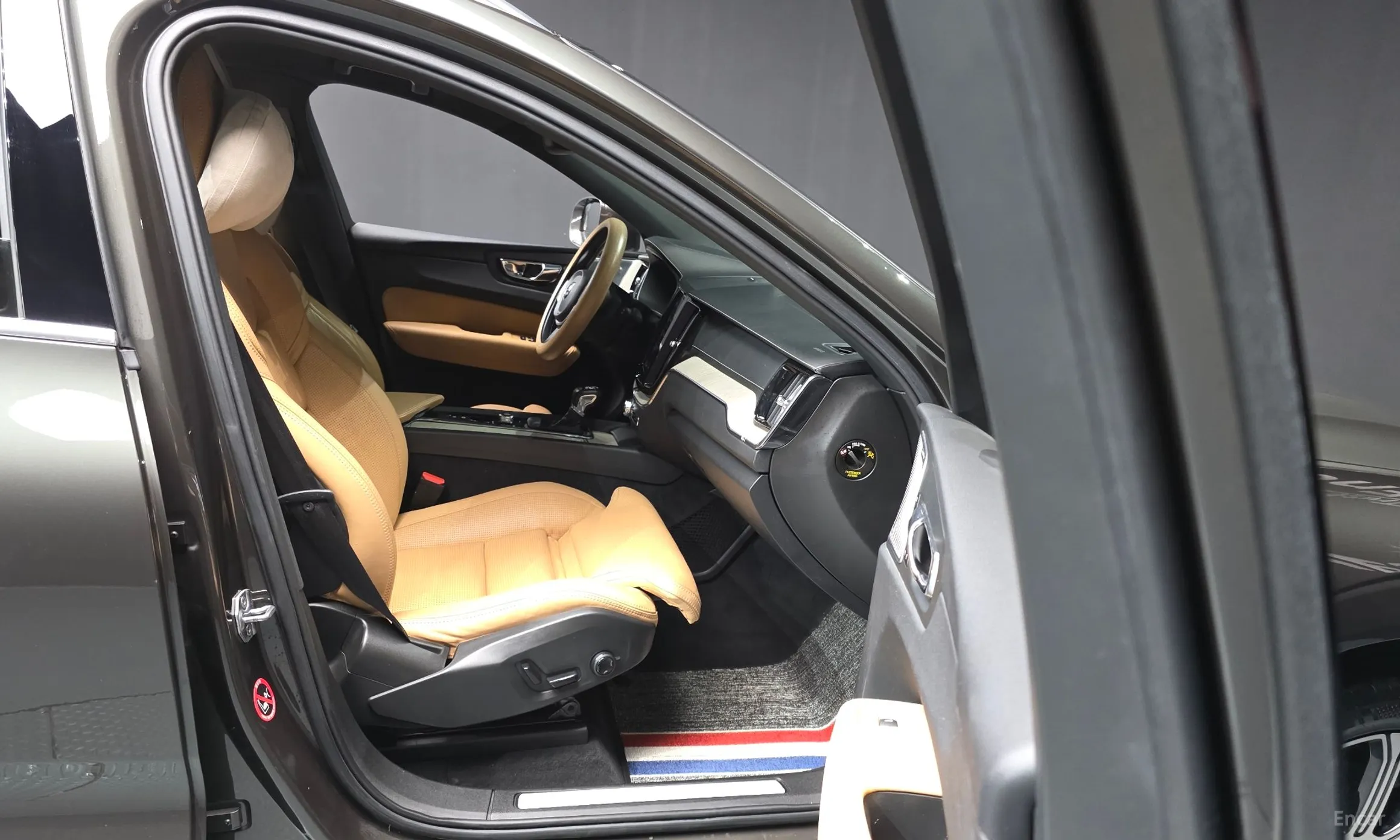 Volvo XC60 Gen 2 превью 11