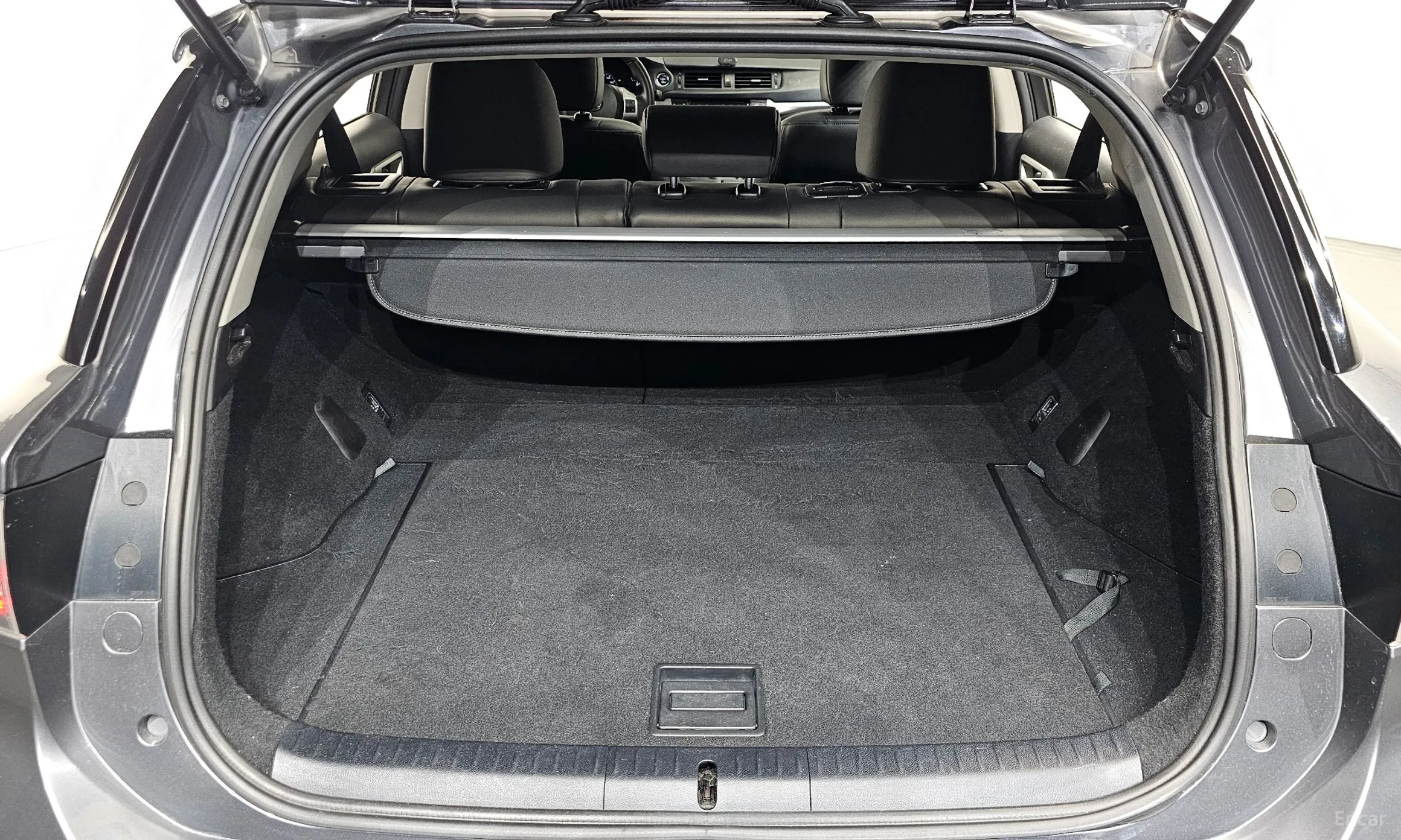 Lexus CT200h превью 15