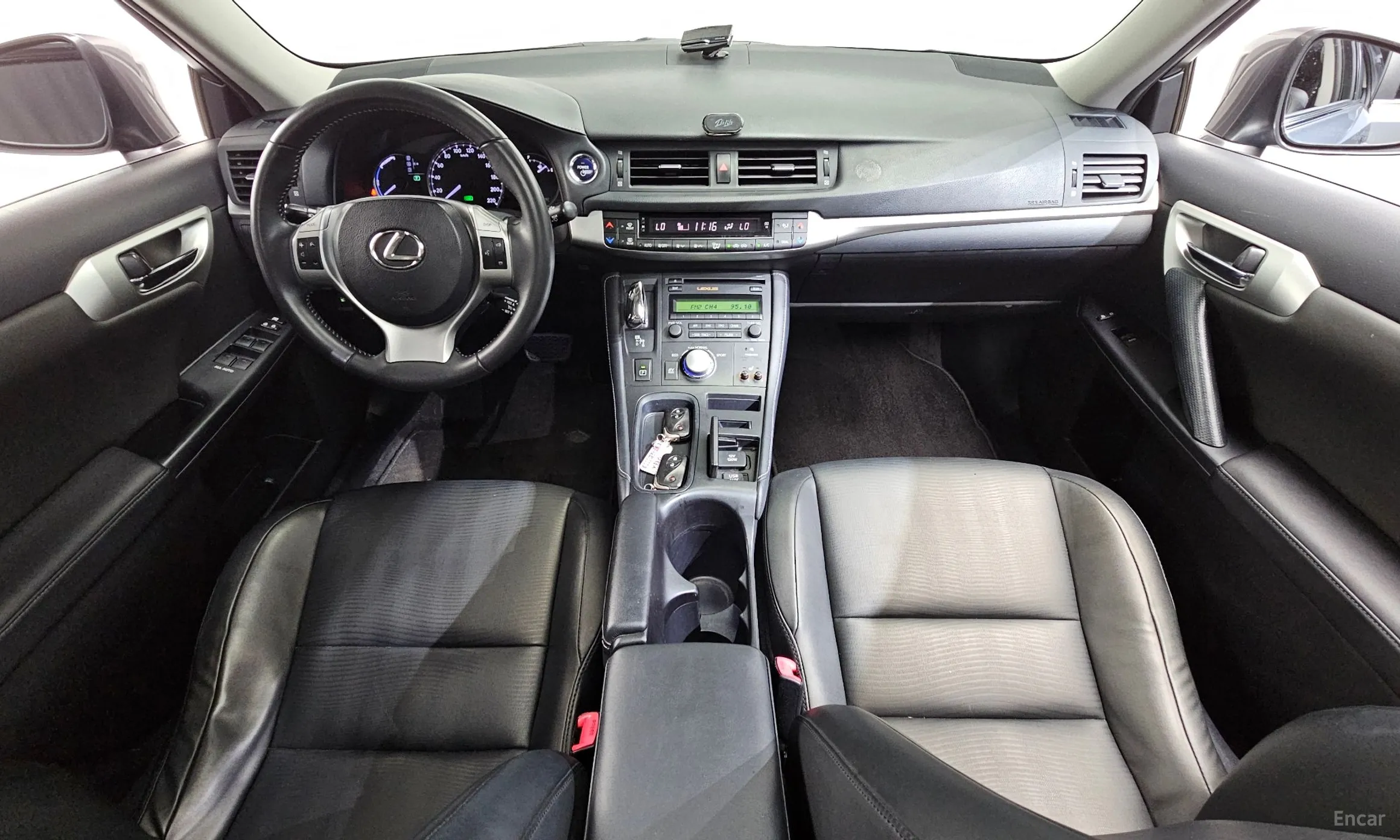 Lexus CT200h превью 7