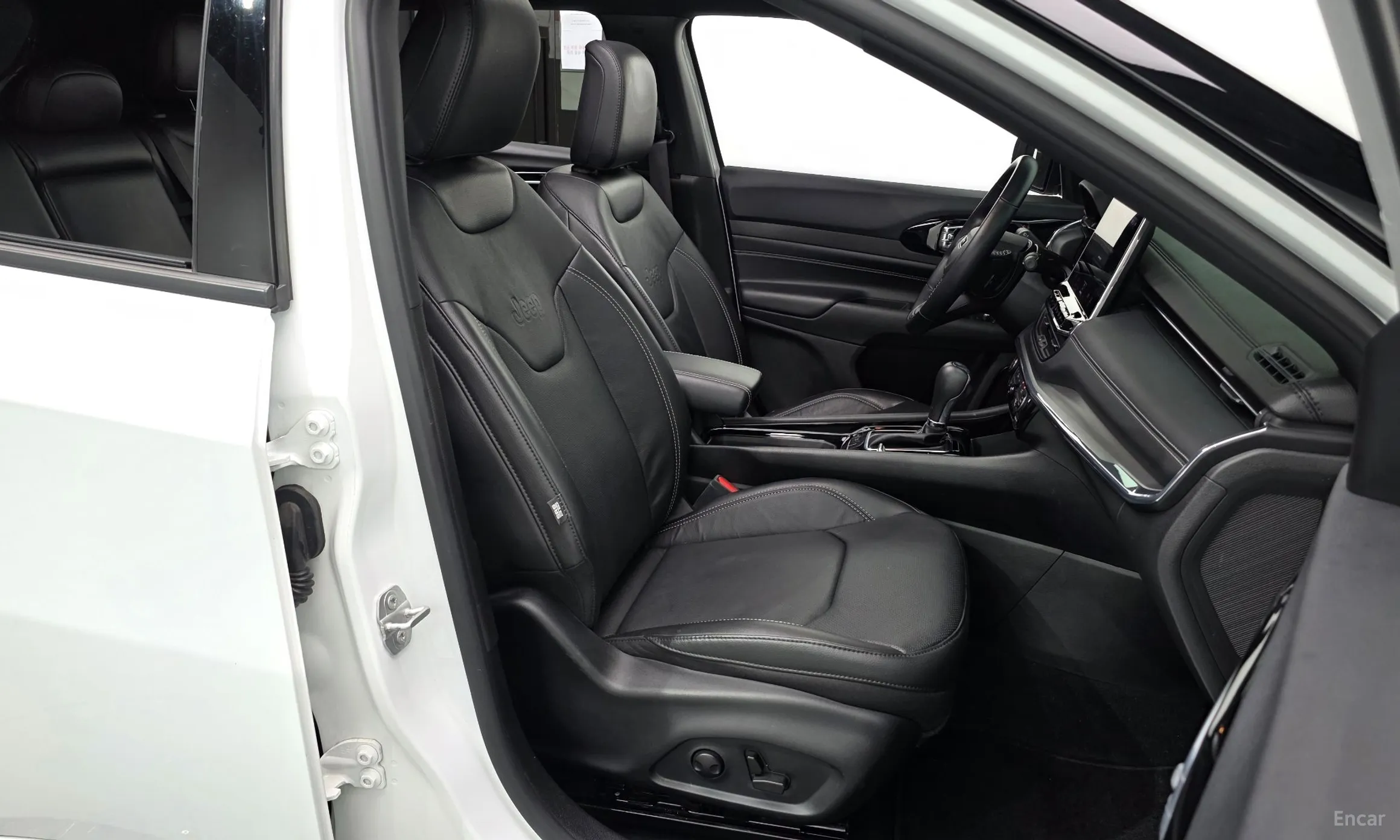 Jeep Compass 2nd Generation превью 11