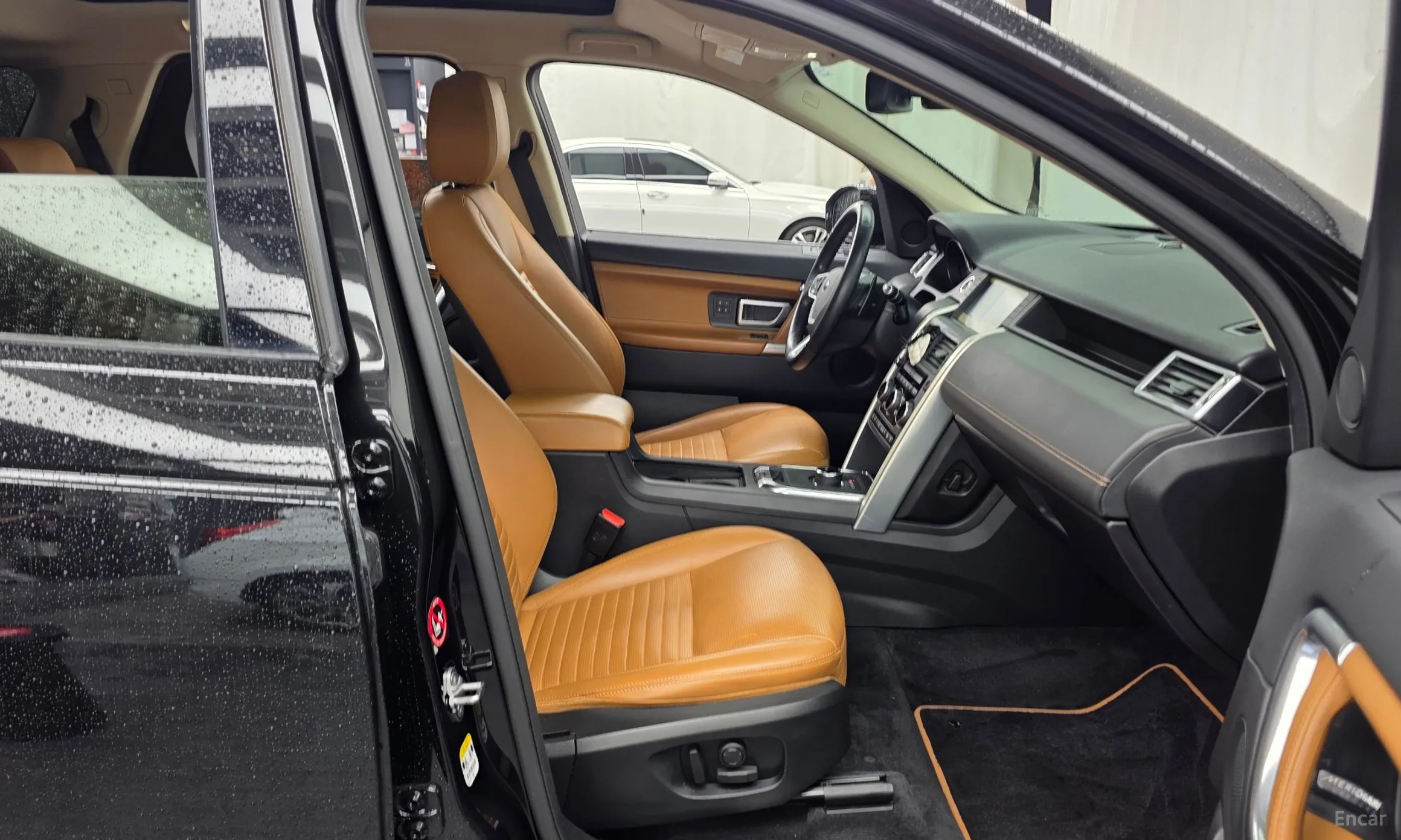 Land Rover Discovery Sports превью 11