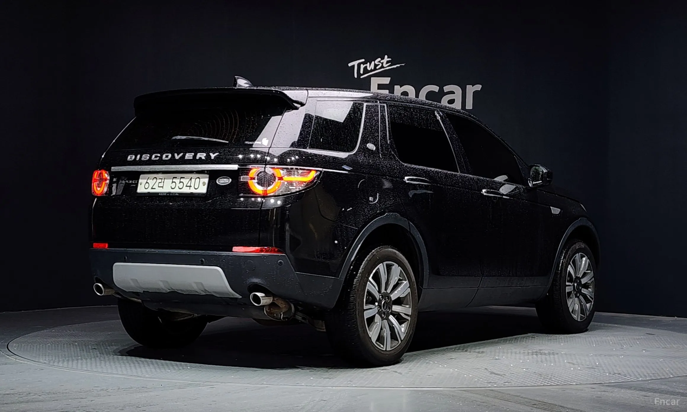 Land Rover Discovery Sports превью 2
