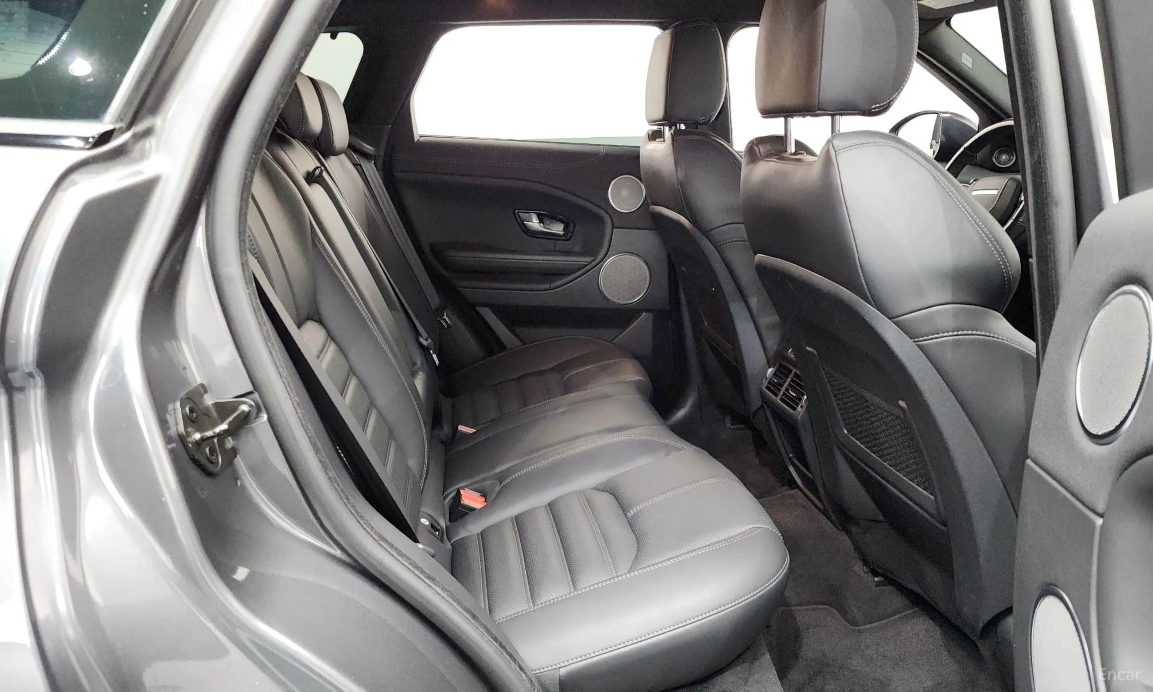 Land Rover Range Rover Evoque превью 11