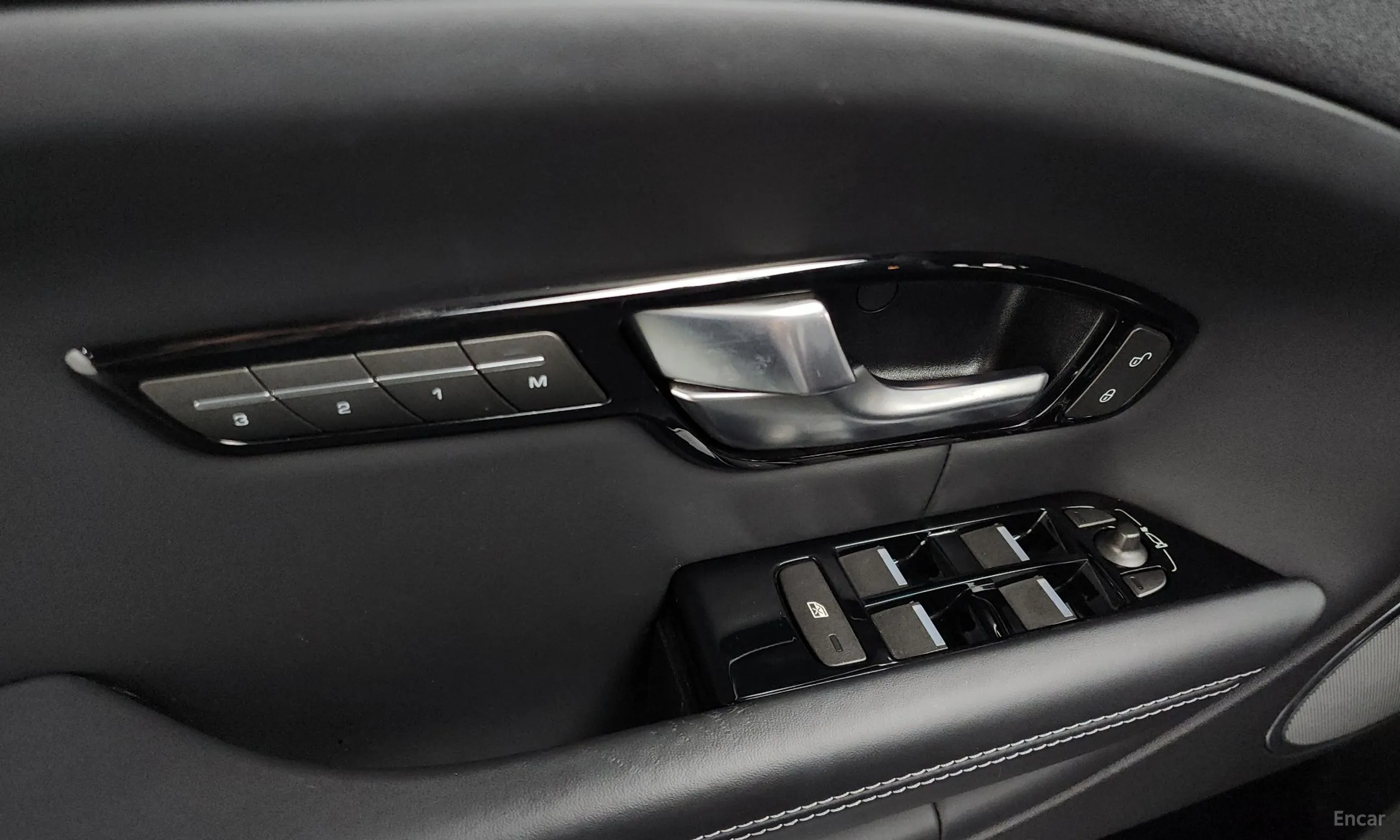 Land Rover Range Rover Evoque превью 20