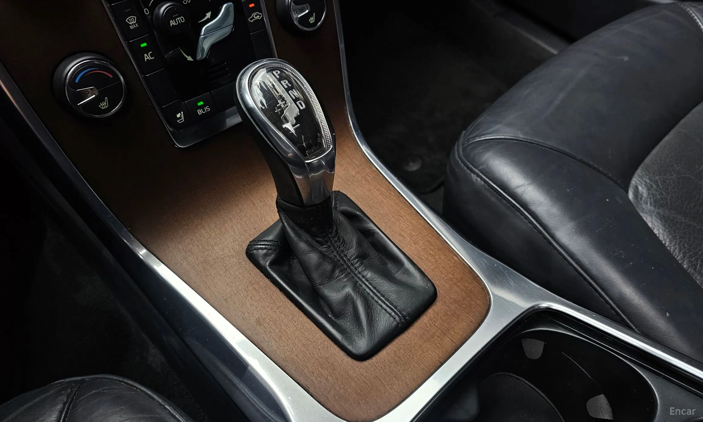 Volvo S80 превью 9