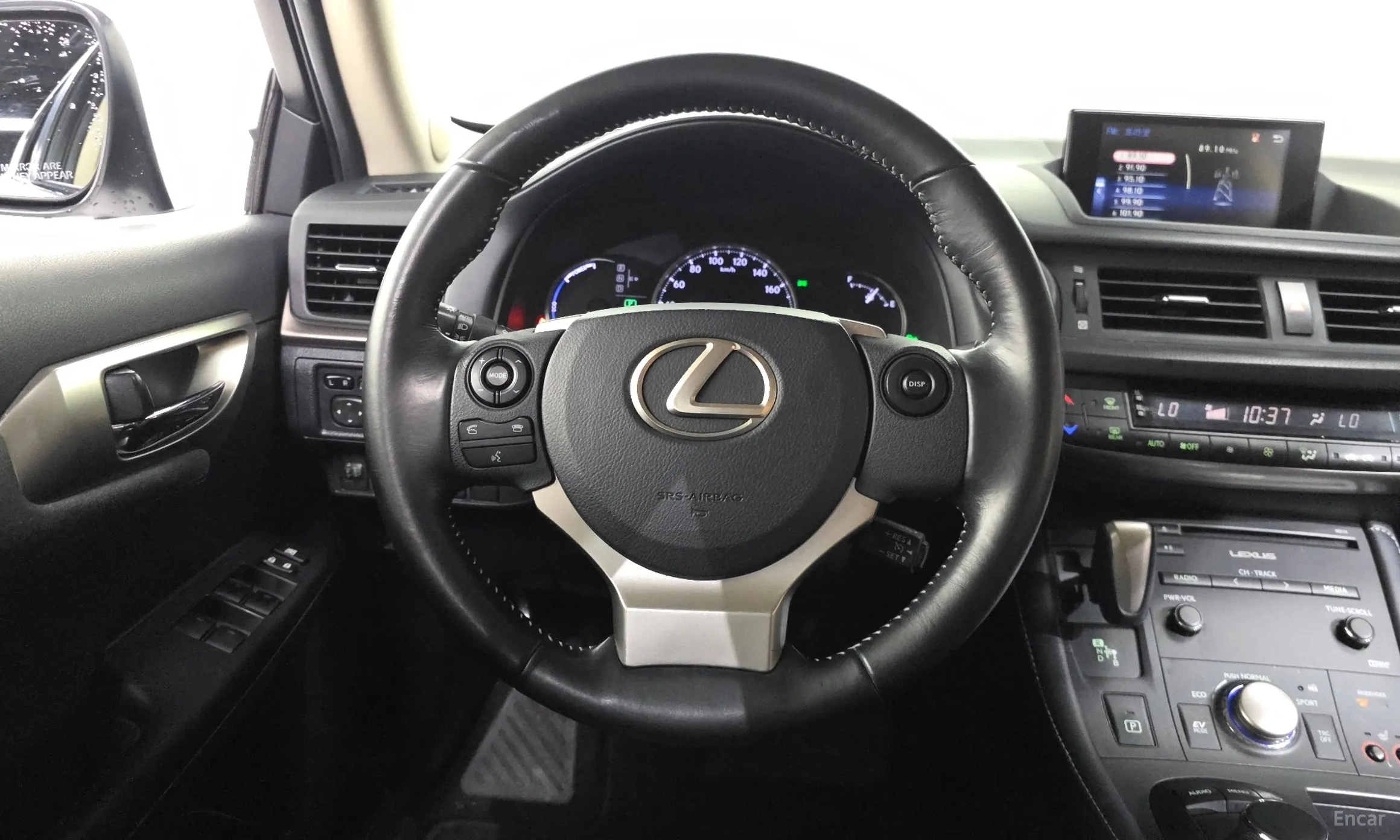 Lexus CT200h превью 13