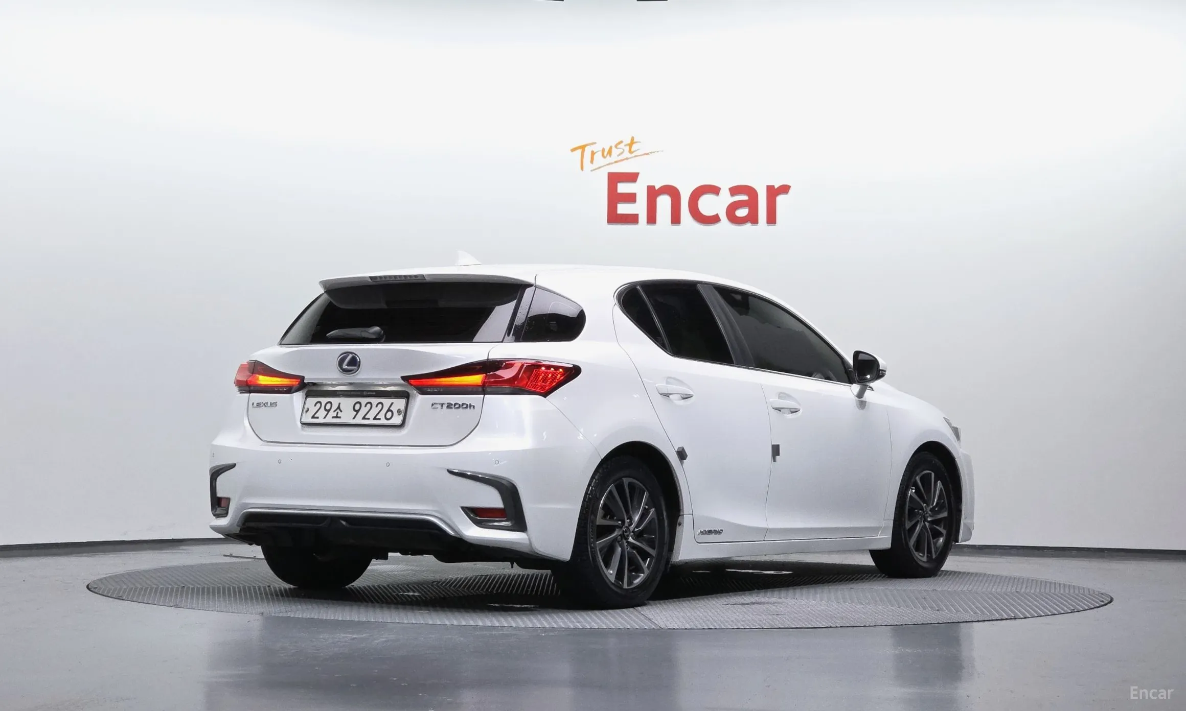 Lexus CT200h