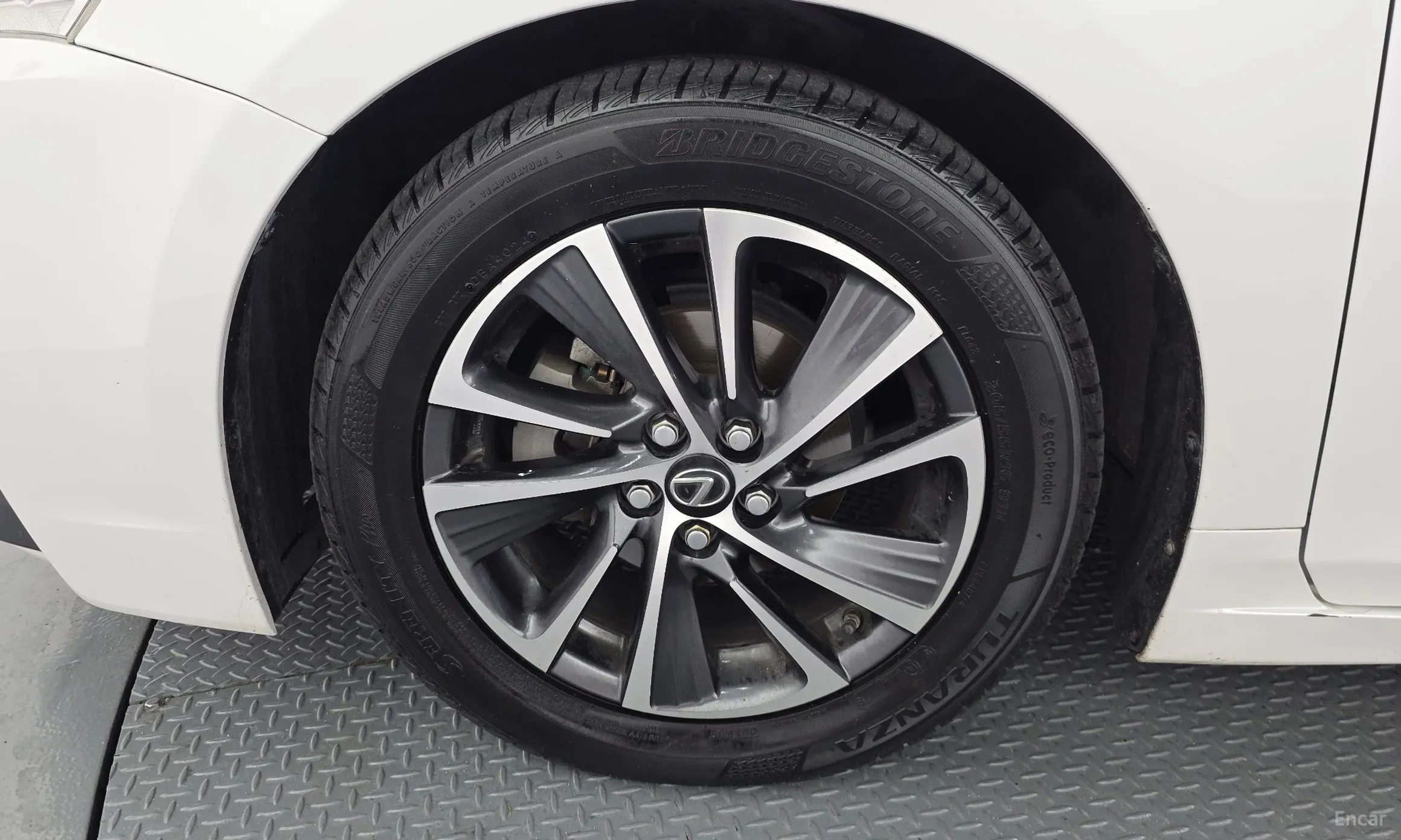 Lexus CT200h превью 5