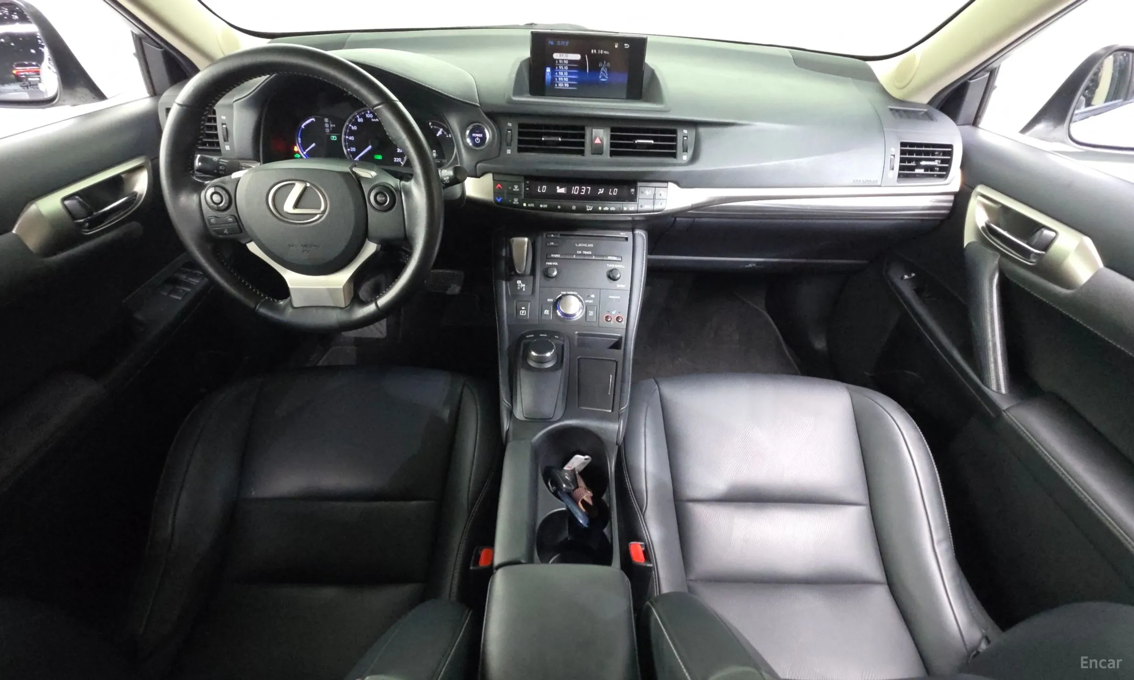 Lexus CT200h превью 7