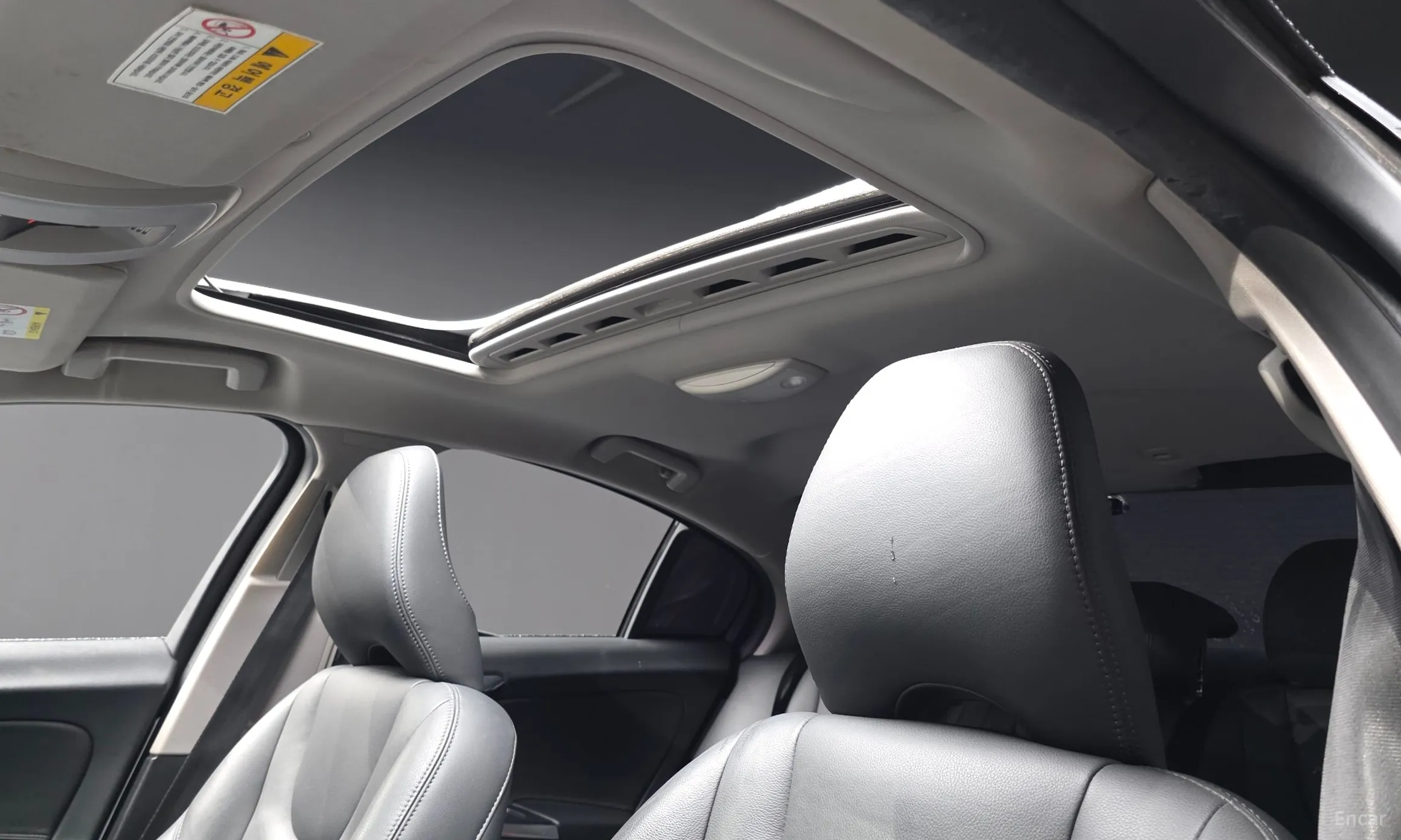 Volvo S60 превью 17