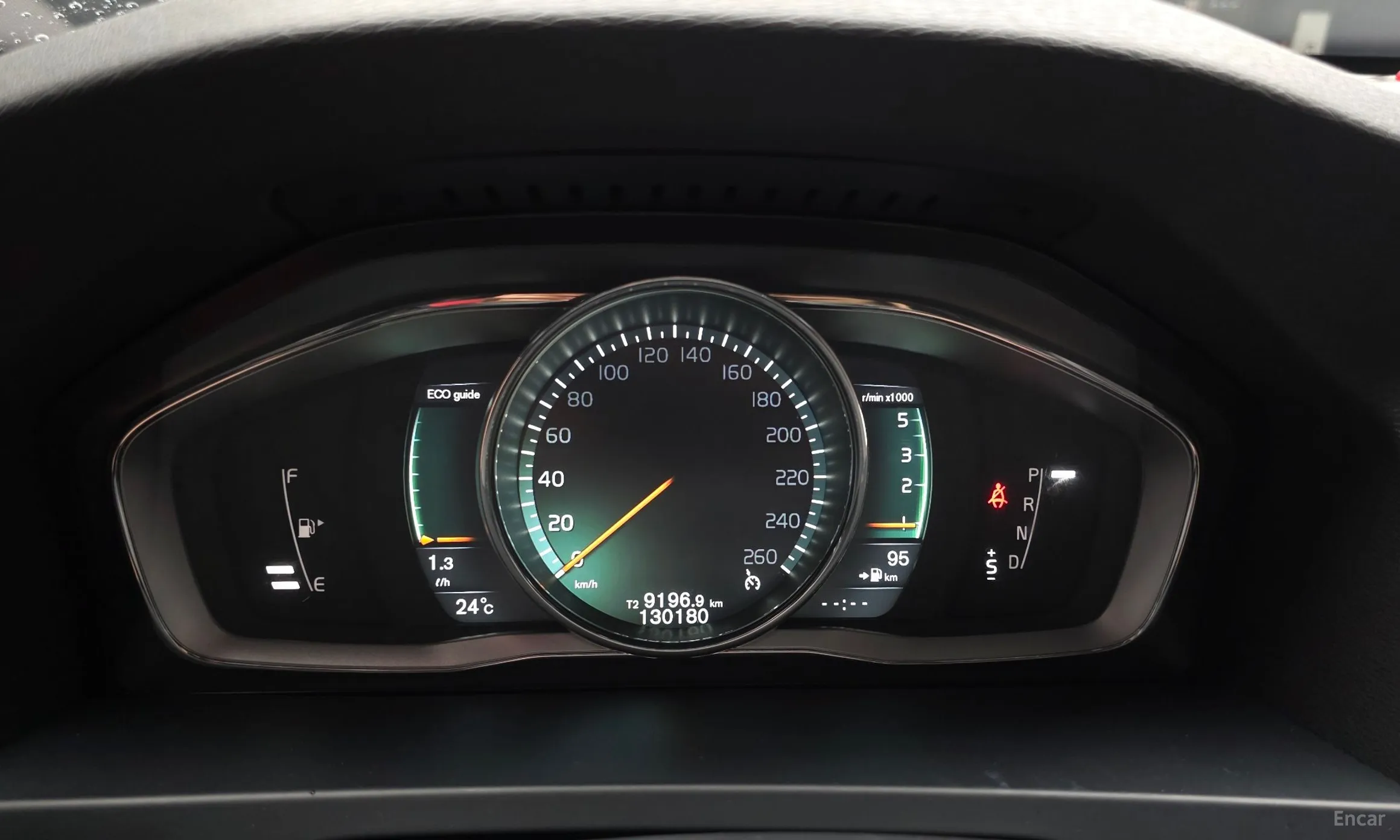 Volvo S60 превью 8
