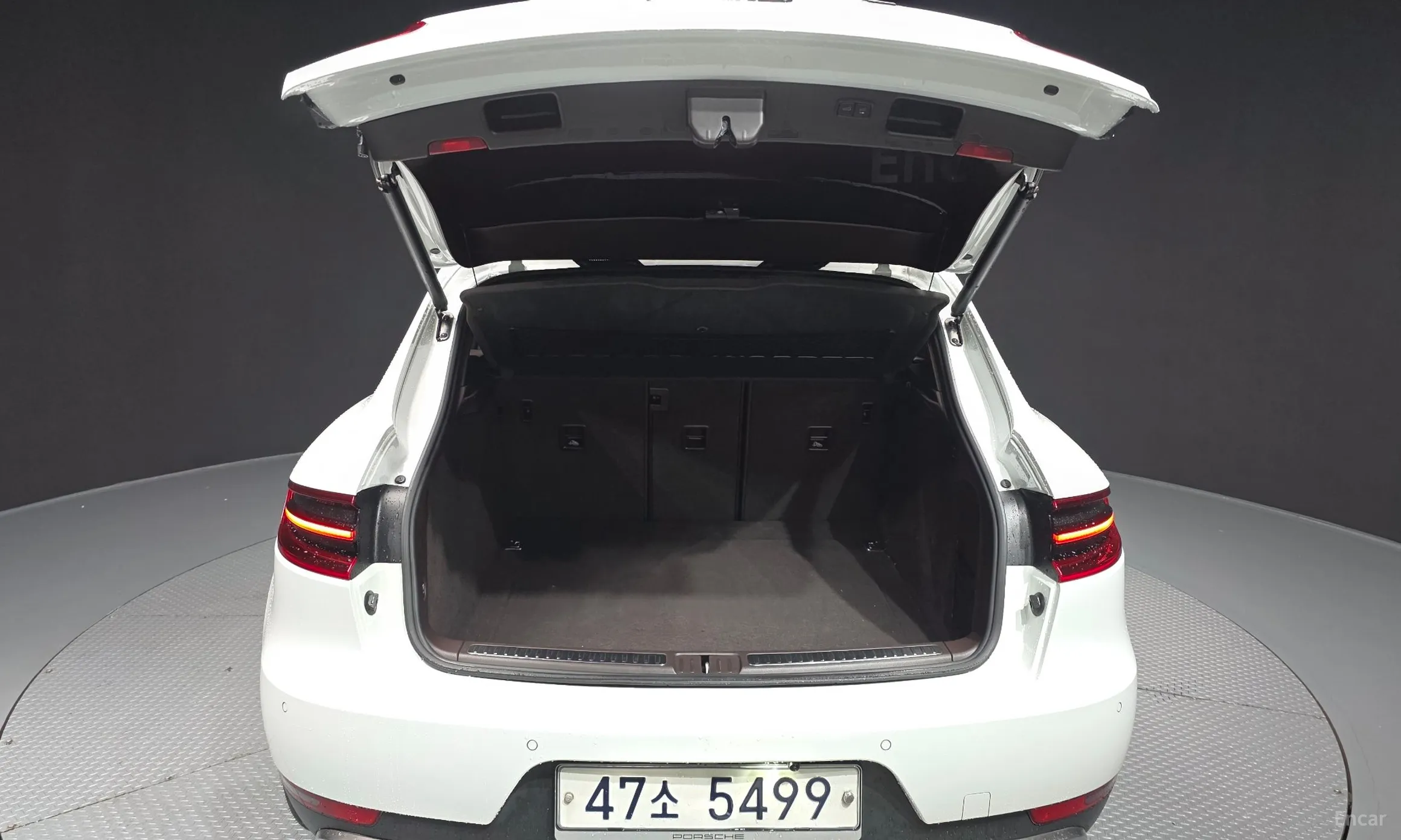 Porsche Macan превью 20