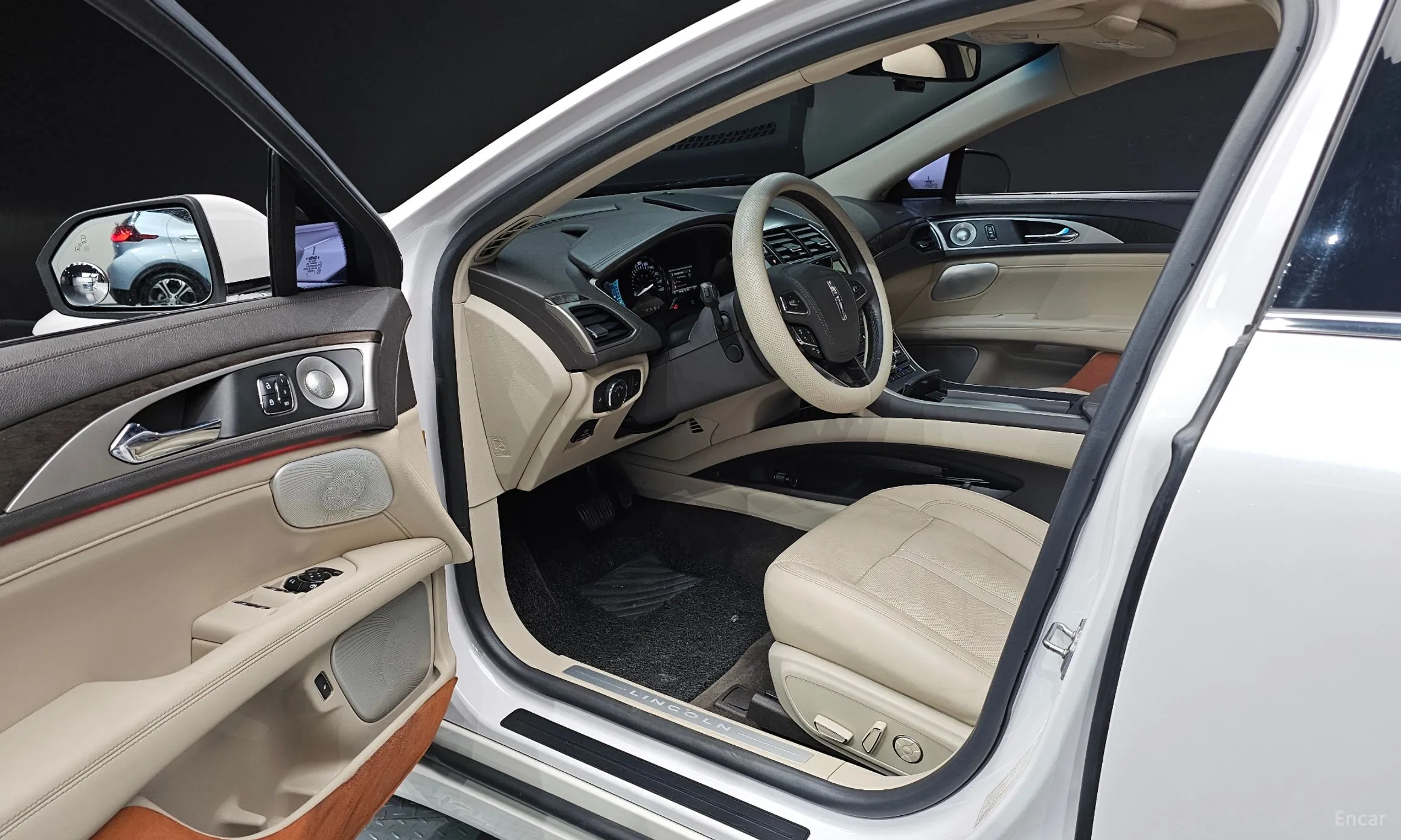 Lincoln New MKZ превью 10