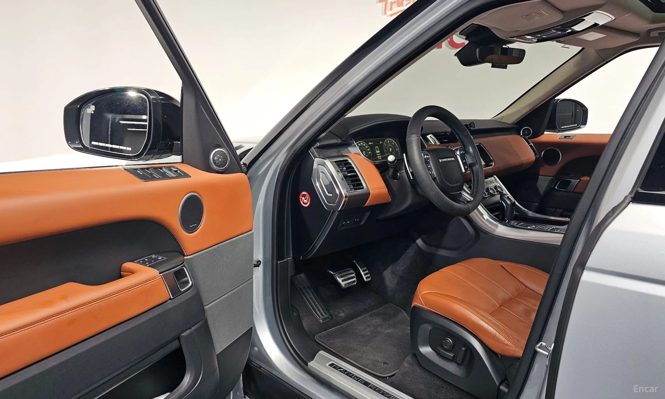 Land Rover Range Rover Sport 2nd Generation превью 10