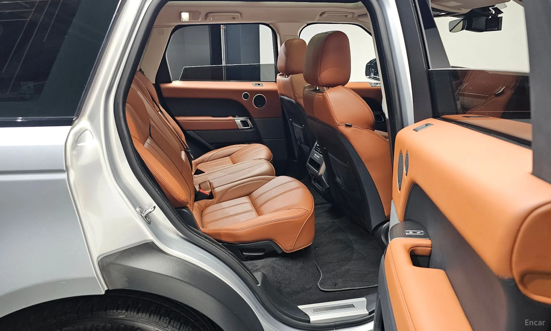 Land Rover Range Rover Sport 2nd Generation превью 11
