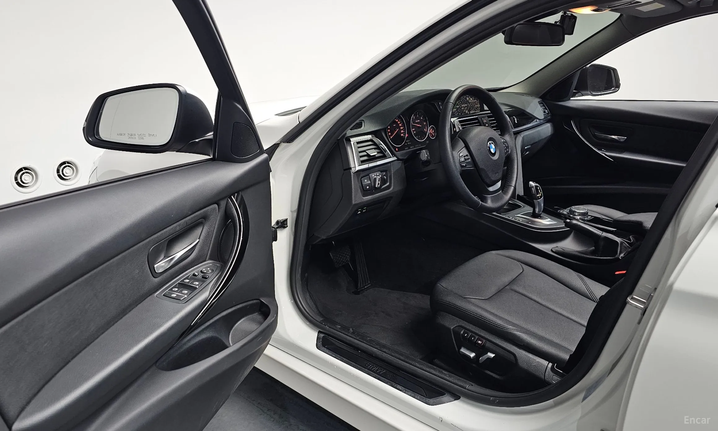 BMW 3 Series (F30) превью 10