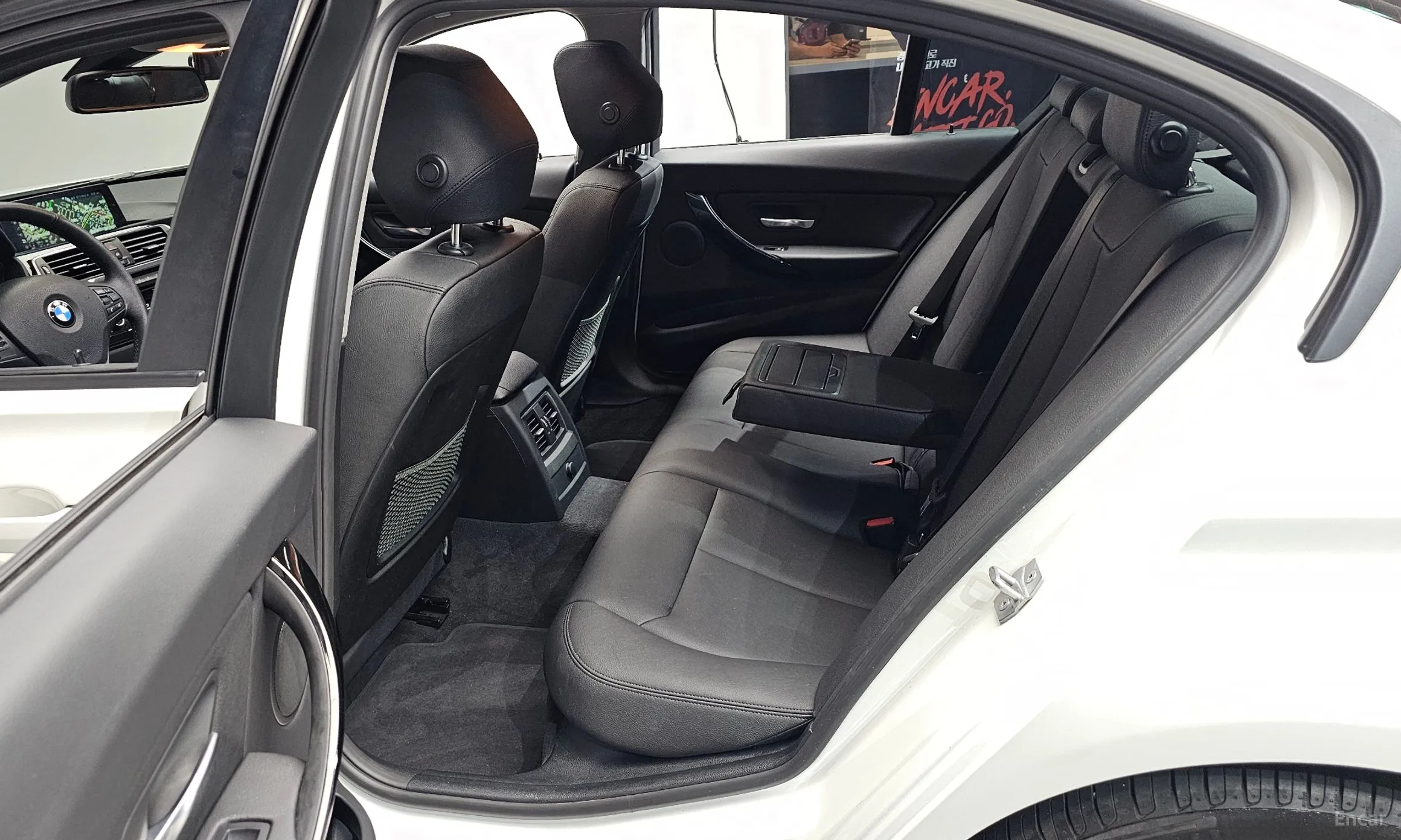 BMW 3 Series (F30) превью 11
