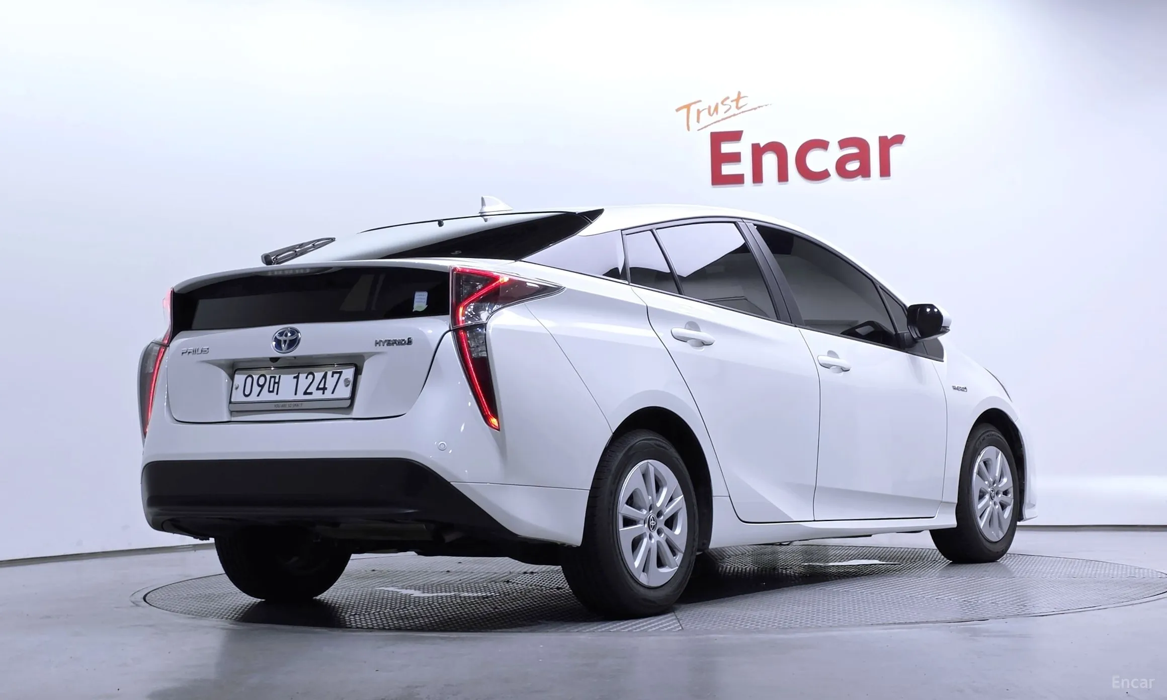 Toyota Prius 4th Generation