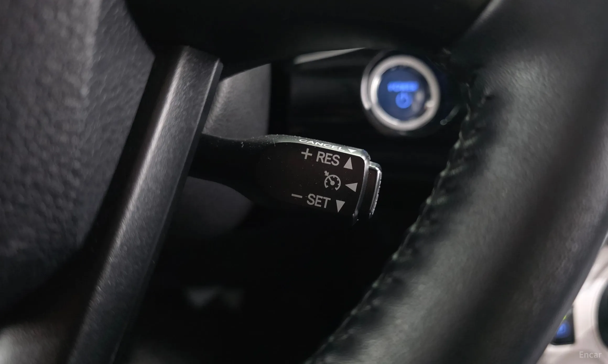 Toyota Prius 4th Generation превью 19