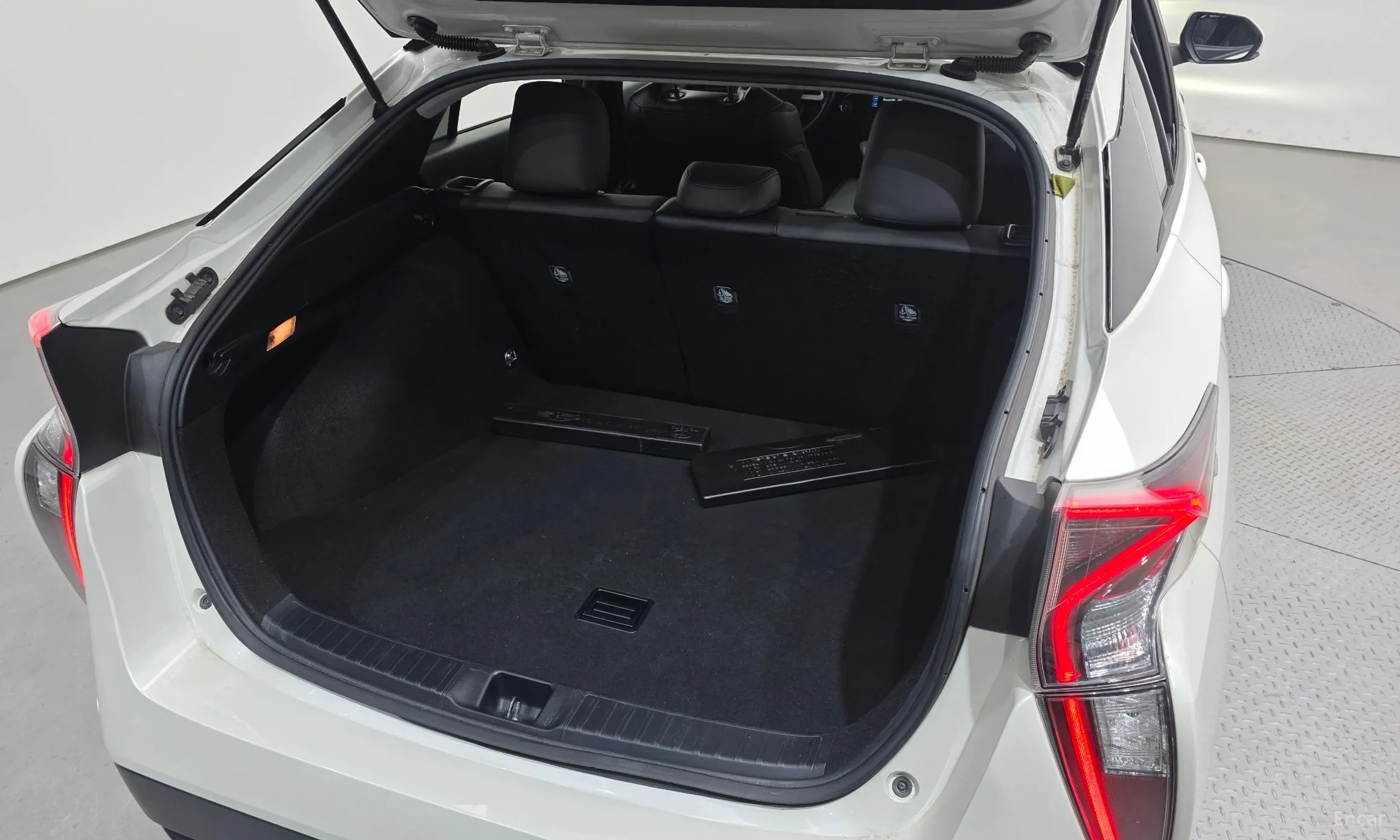 Toyota Prius 4th Generation превью 20