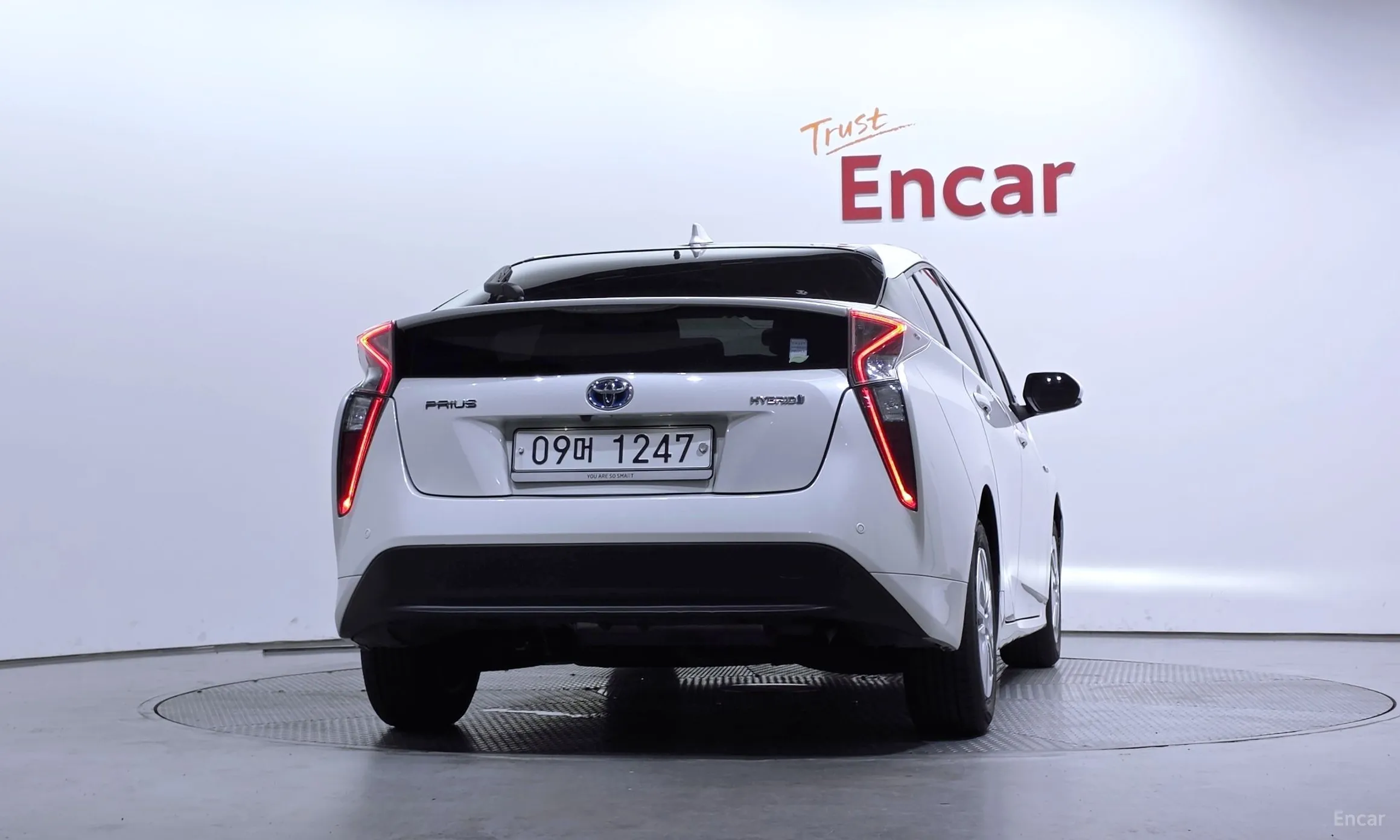 Toyota Prius 4th Generation превью 4