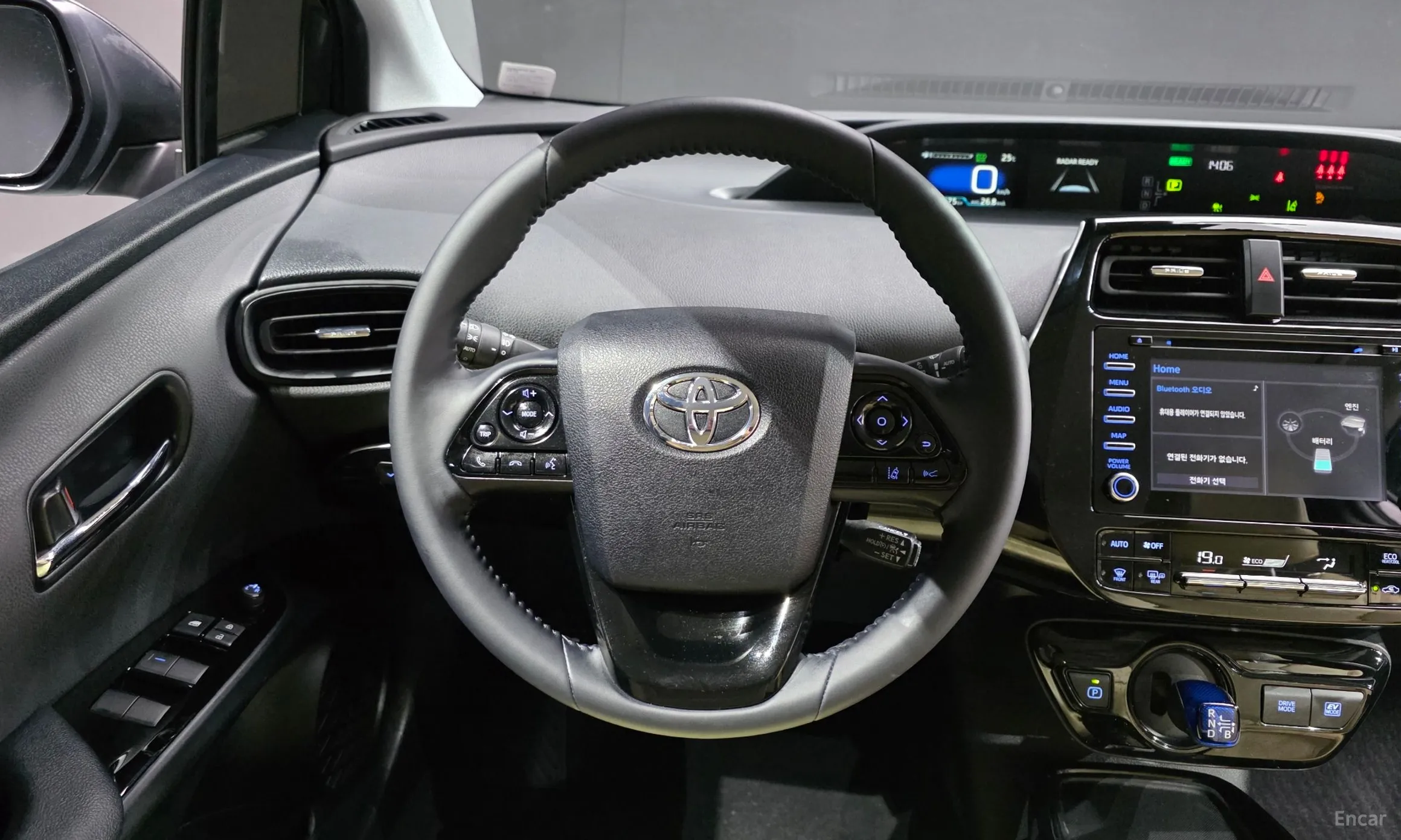 Toyota Prius 4th Generation превью 14