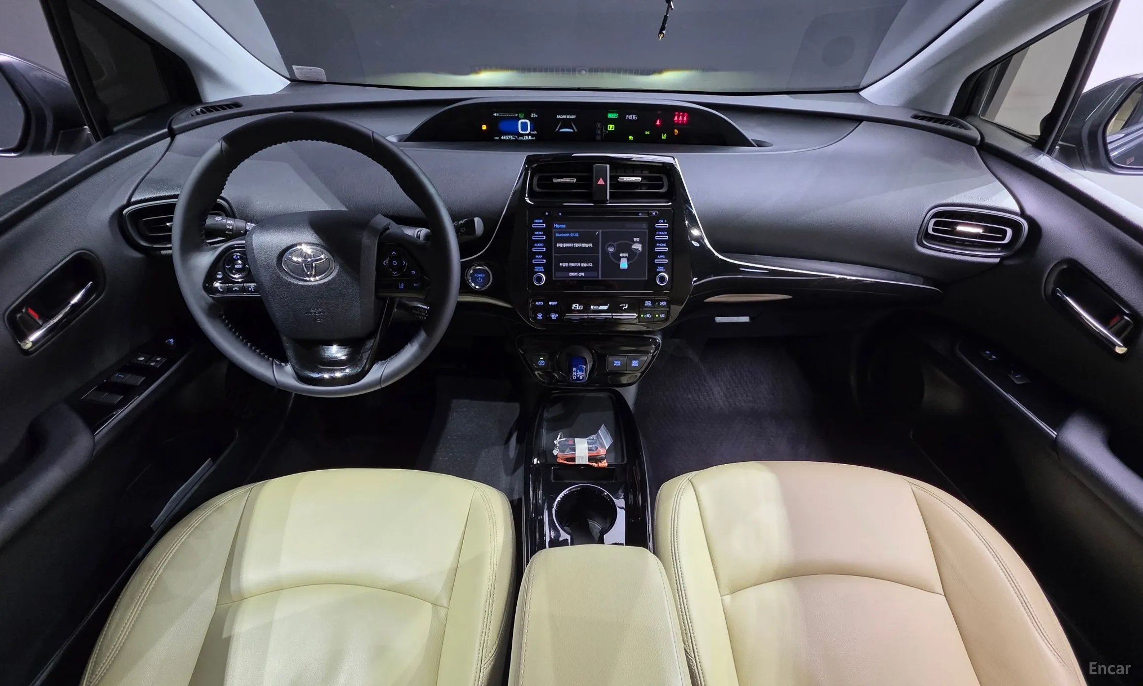 Toyota Prius 4th Generation превью 7