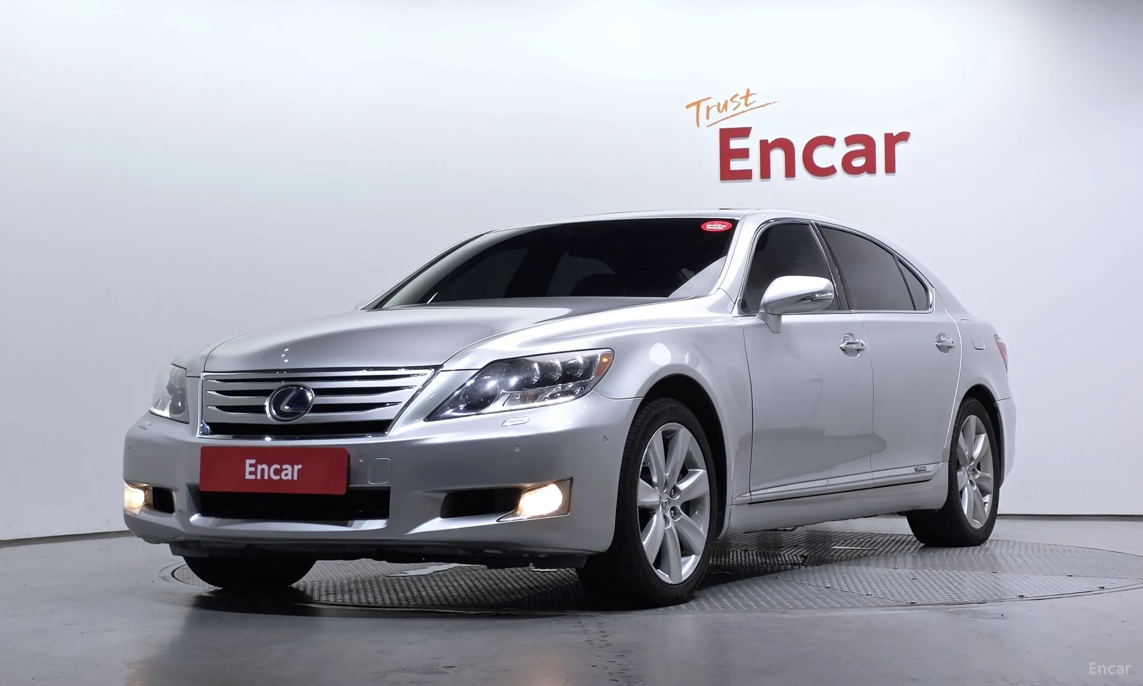 Lexus LS600hL