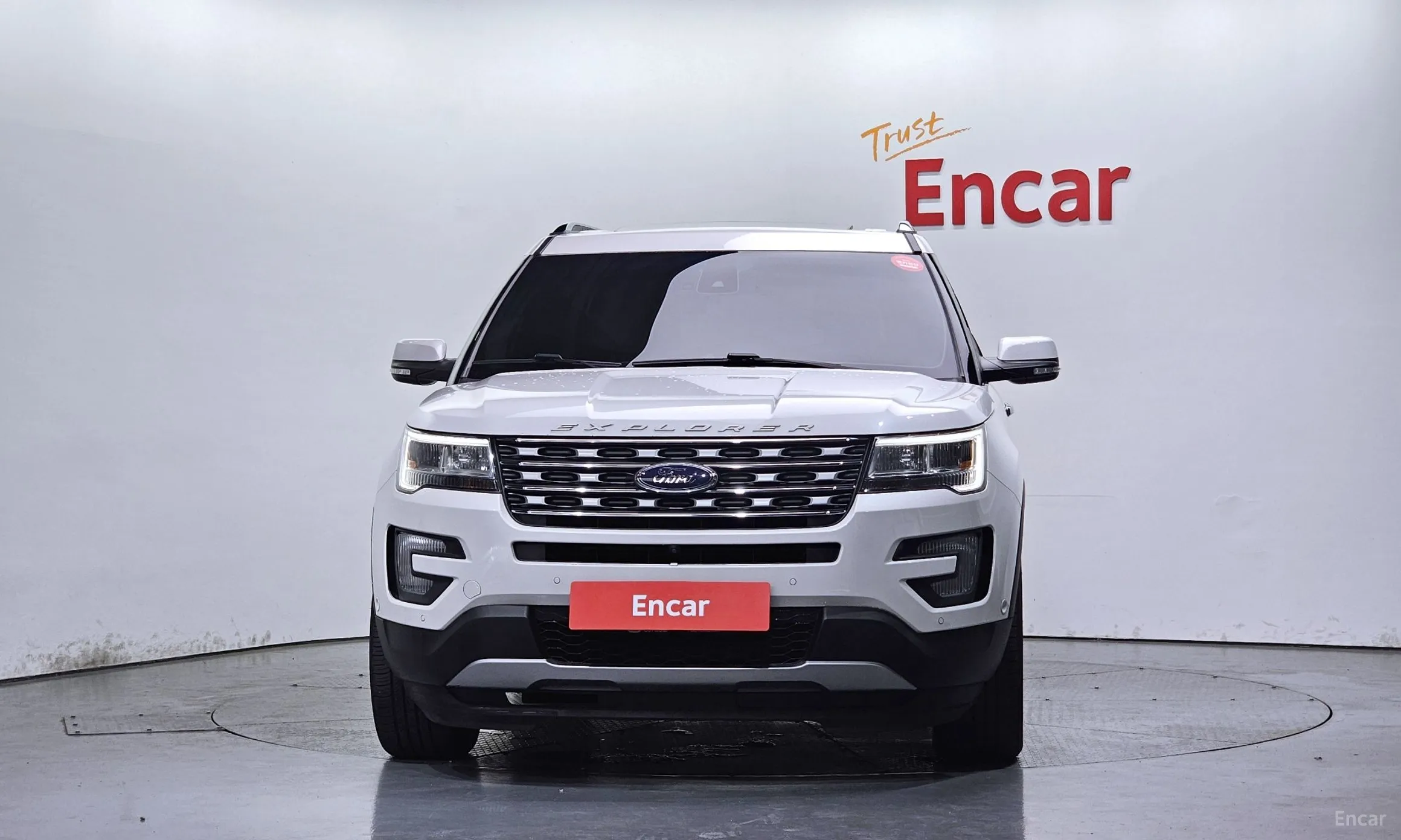 Ford Explorer превью 3