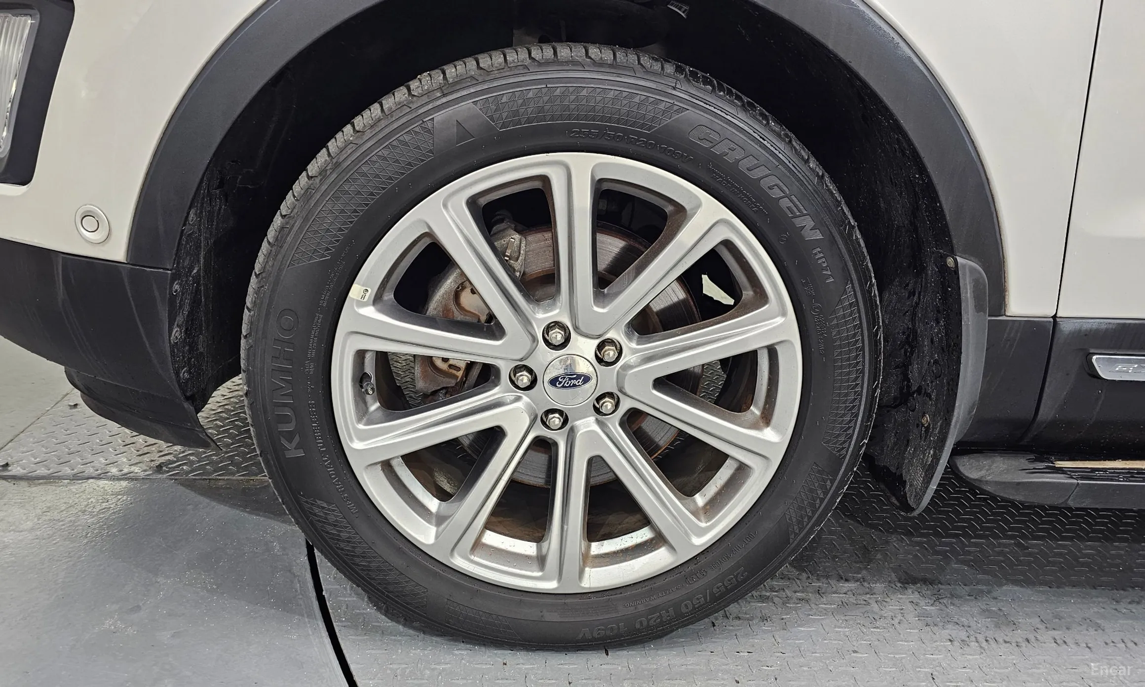 Ford Explorer превью 5