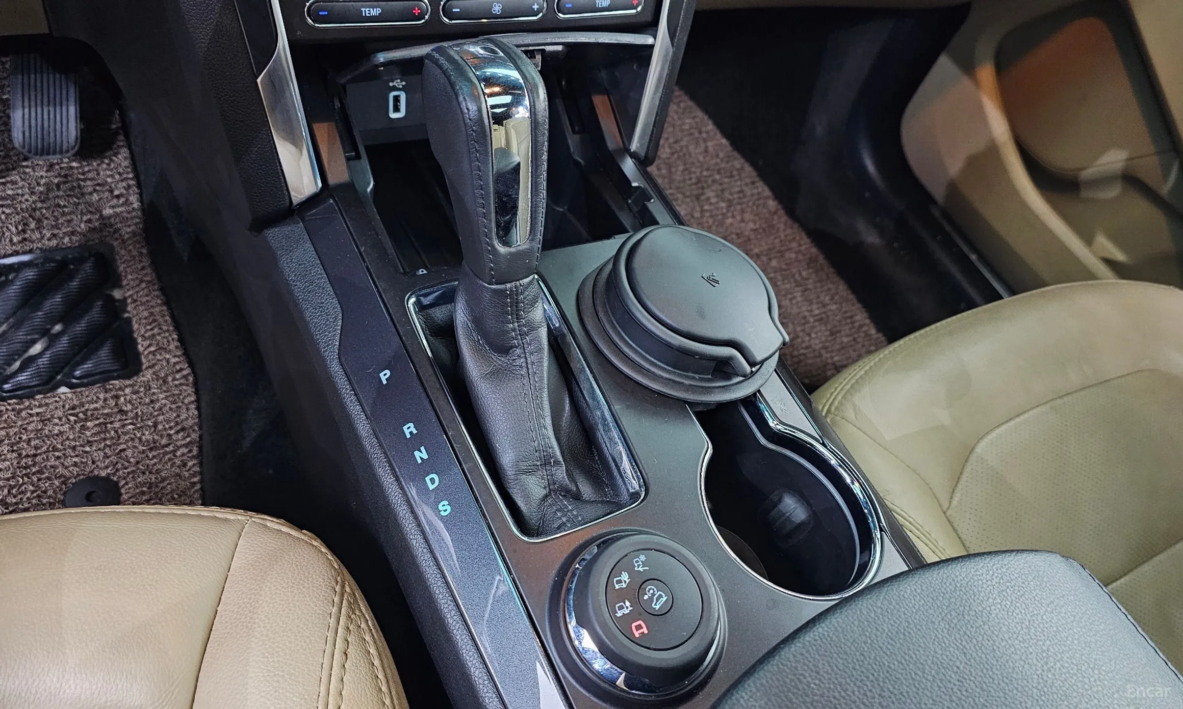Ford Explorer превью 9