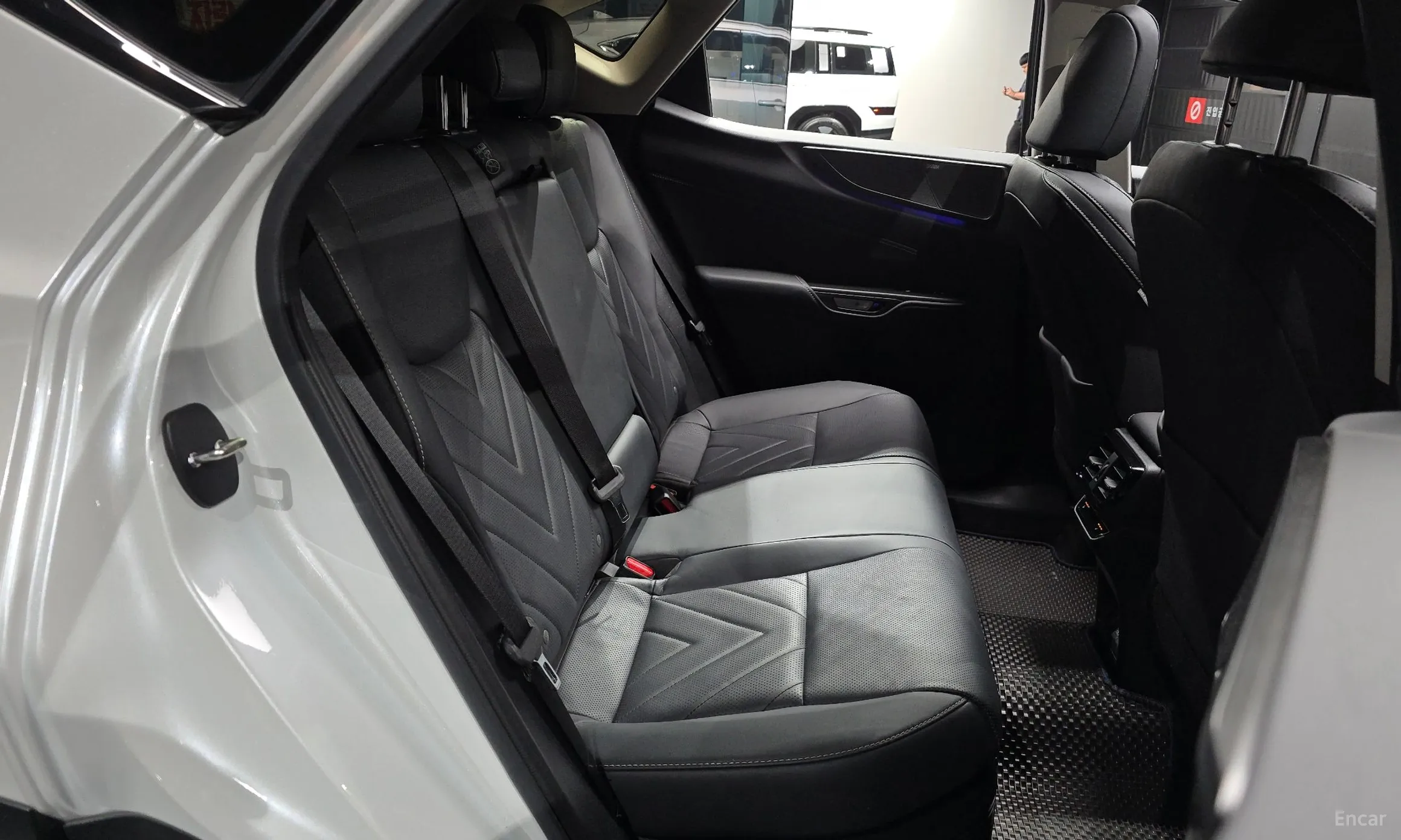 Lexus NX350h Gen 2 превью 11
