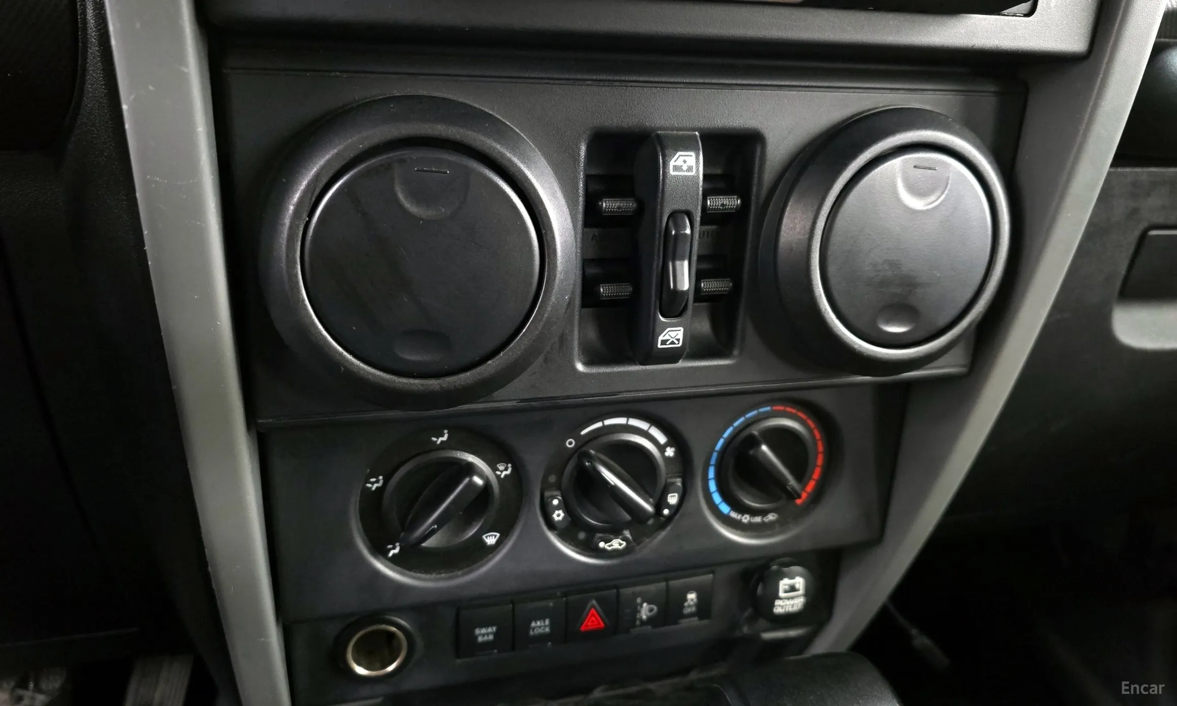 Jeep Wrangler (JK) превью 18