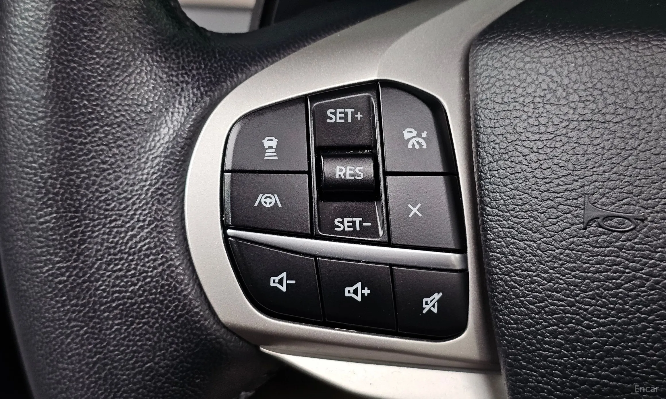 Ford Explorer 6th Generation превью 17